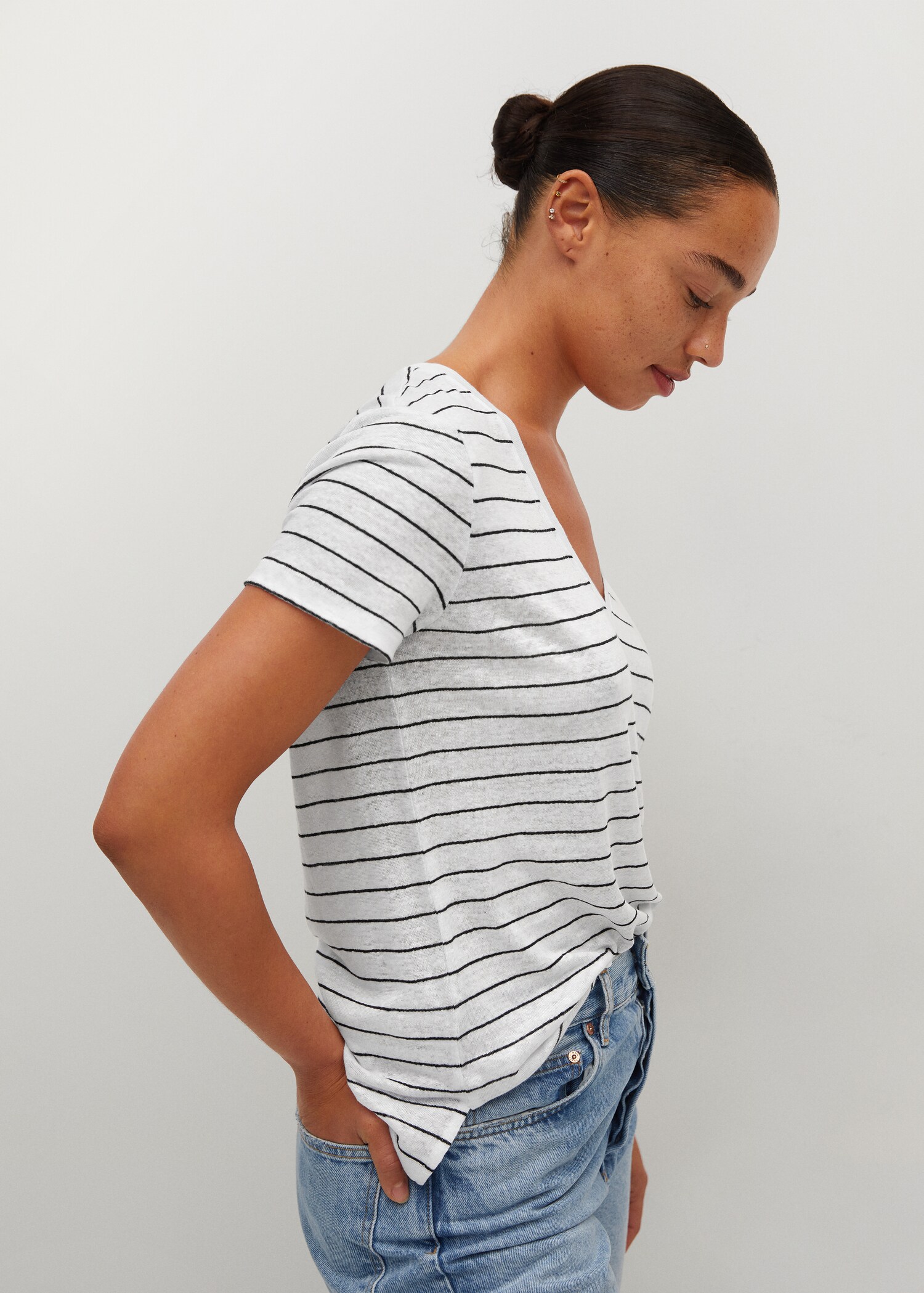 100% linen t-shirt - Details of the article 2
