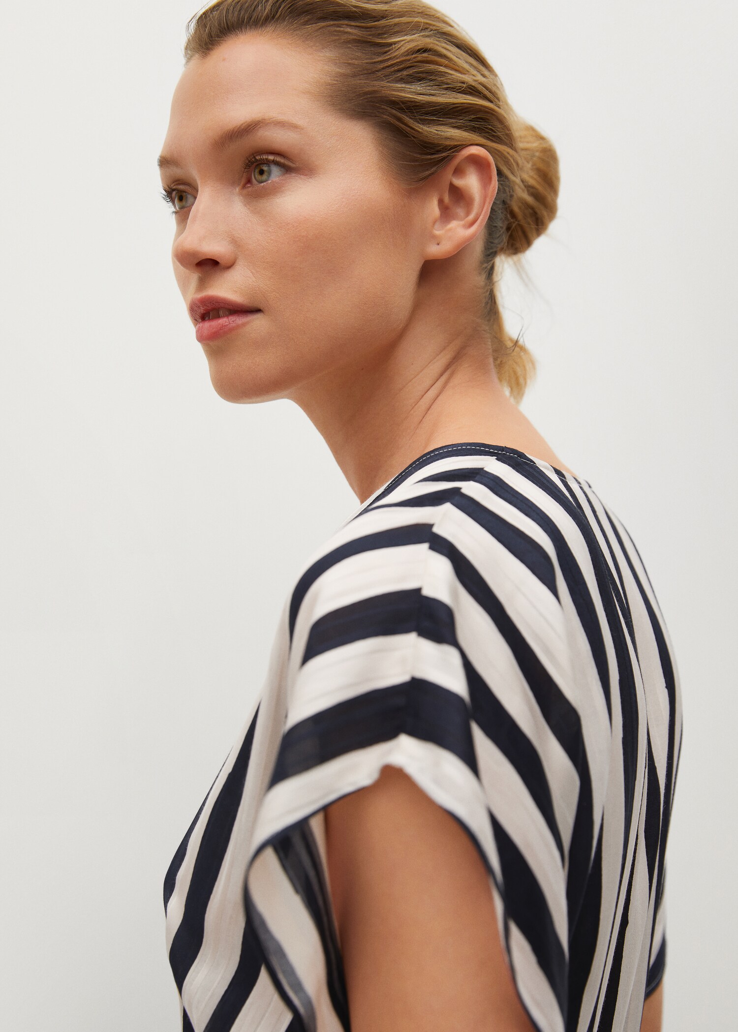 Striped flared dress - Details of the article 1