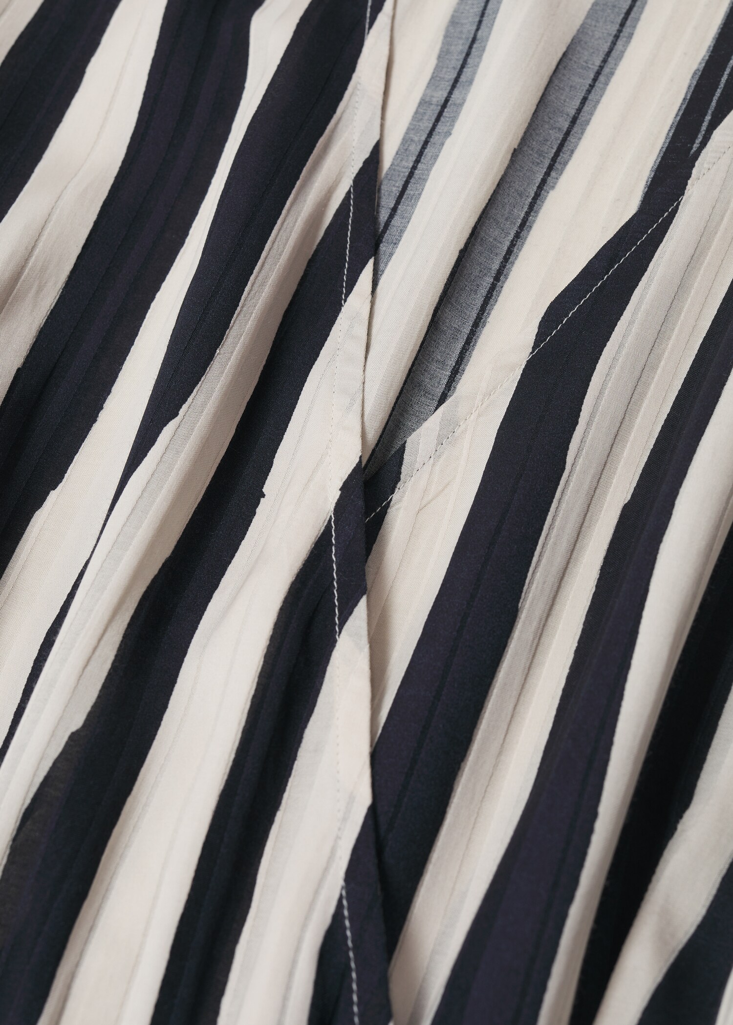 Striped flared dress - Details of the article 8