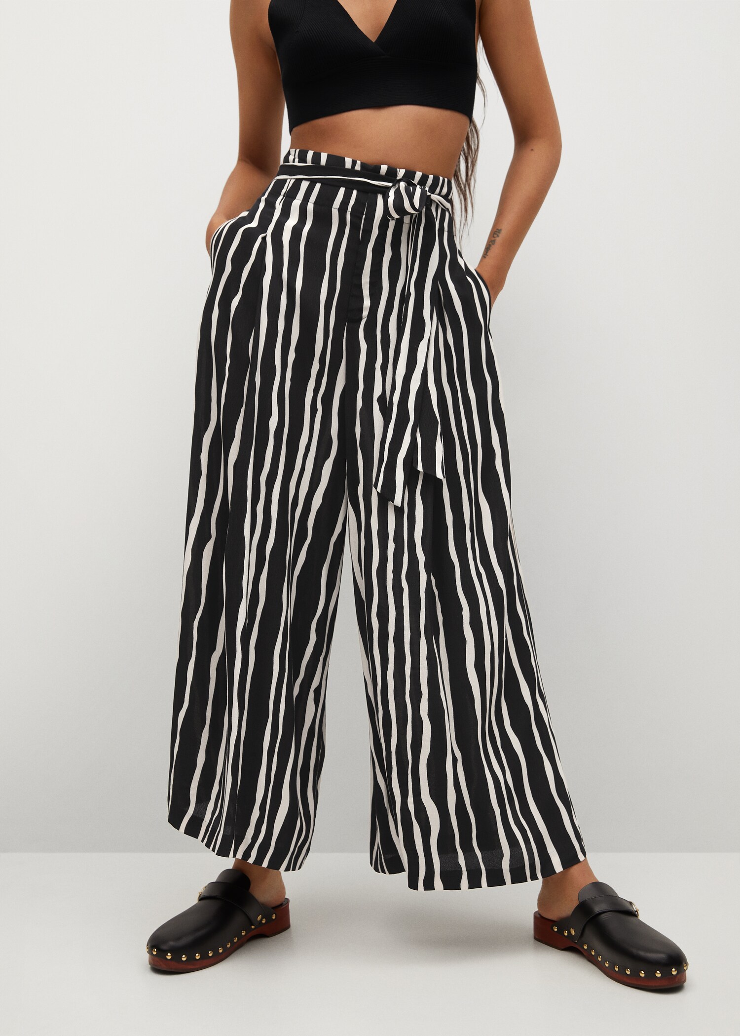 Pantalón culotte estampado - Plano medio