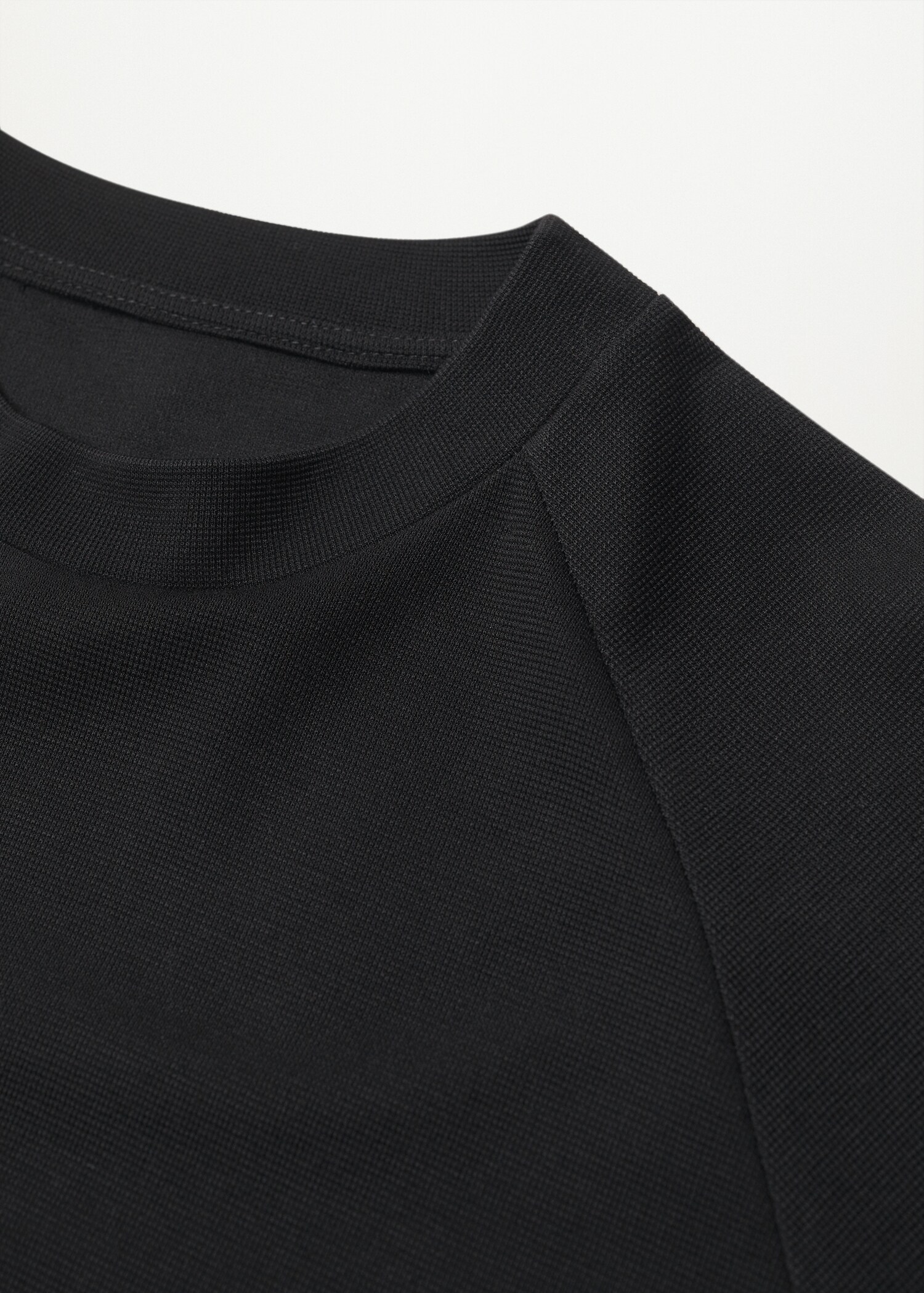 Camiseta regular fit fluida - Detalle del artículo 8