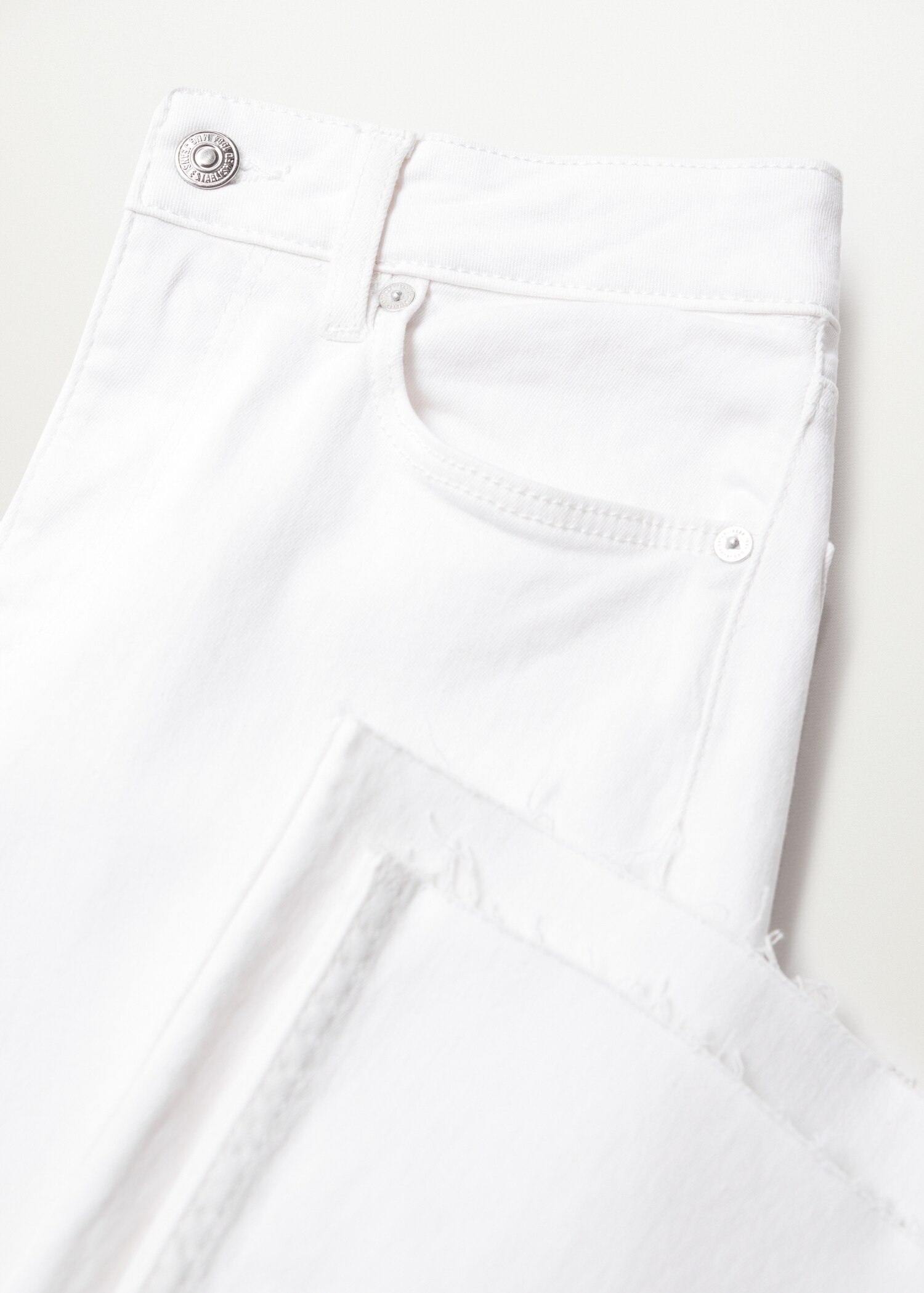 Mid-rise flared jeans - Details of the article 8