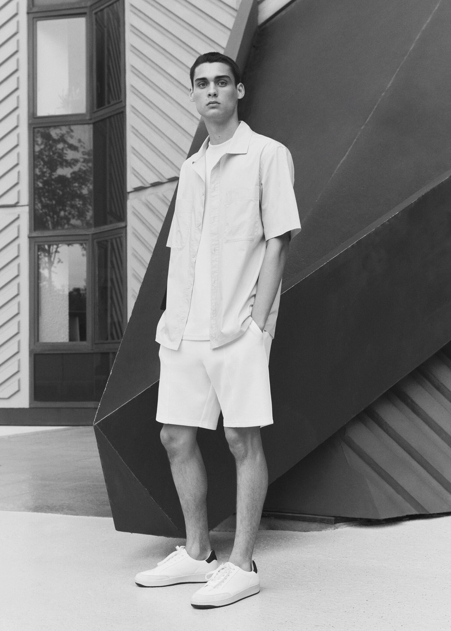 Relaxed-fit shirt with pockets - Details of the article 5