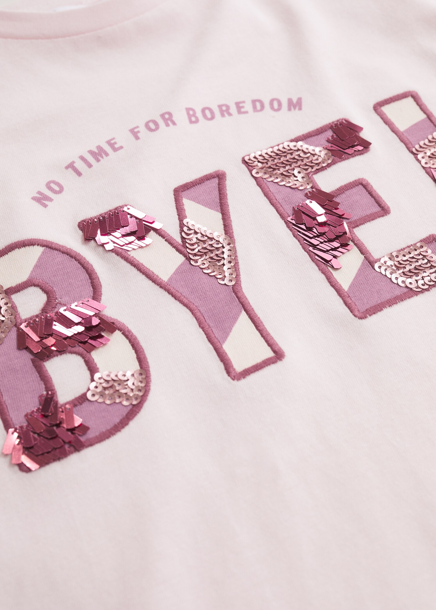 Sequined message T-shirt - Details of the article 8