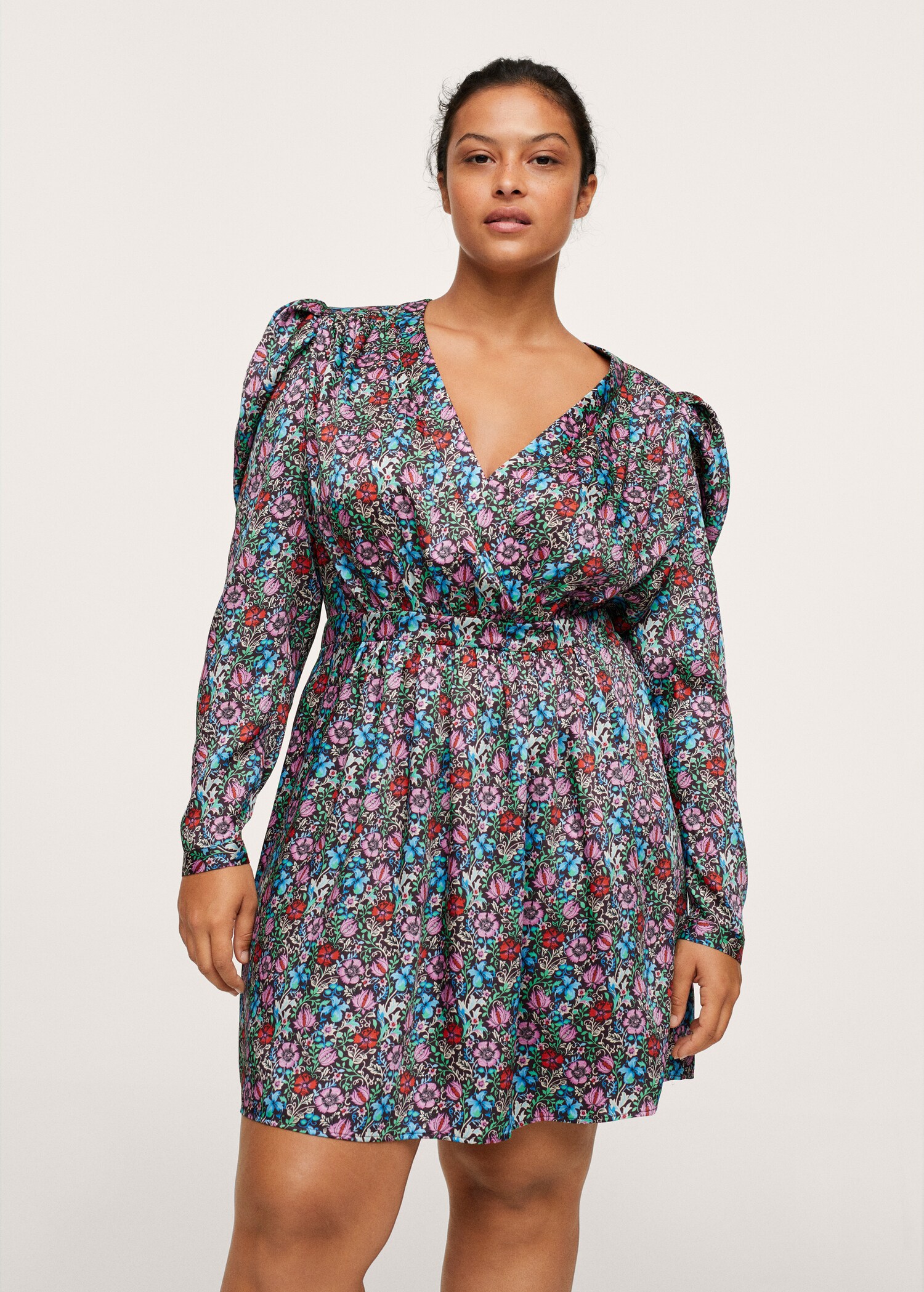 Vestido manga abullonada floral - Plano medio