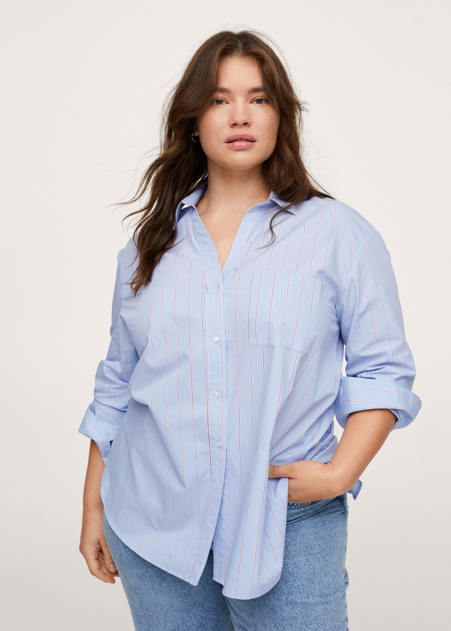 Camisa oversize rayas - Plano medio