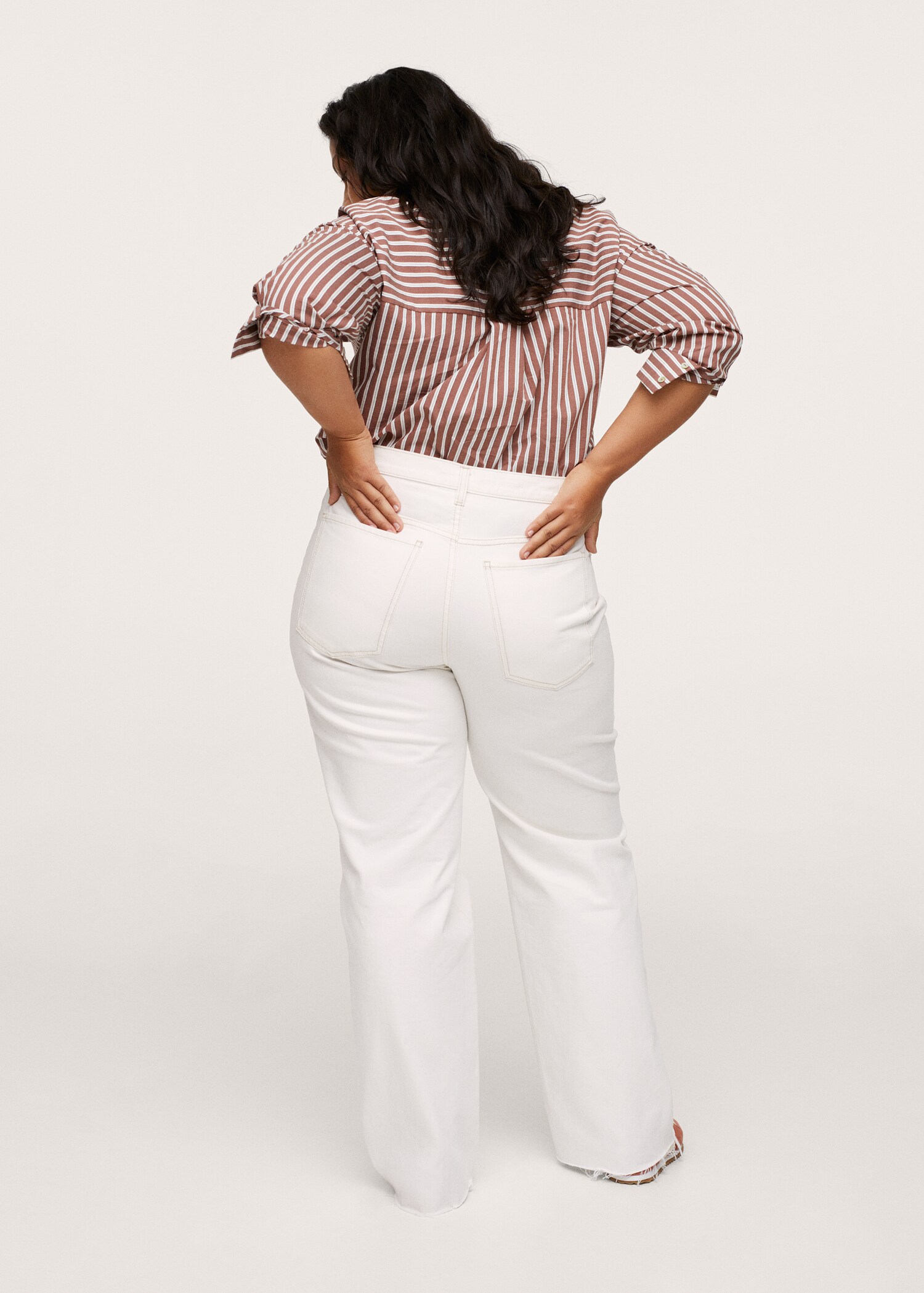 High-waist wideleg jeans - Reverse of the article