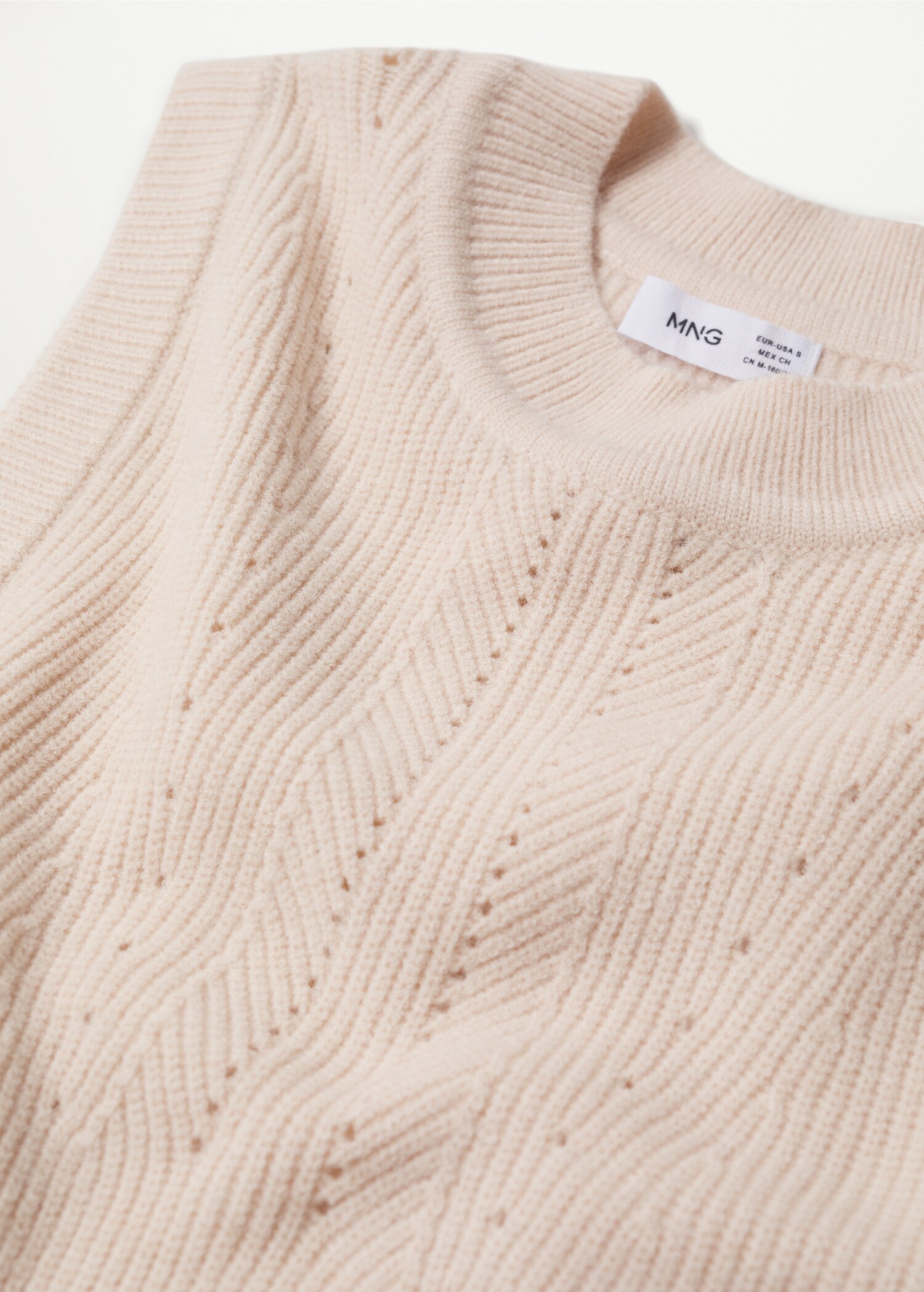 Contrasting knit gilet - Details of the article 8