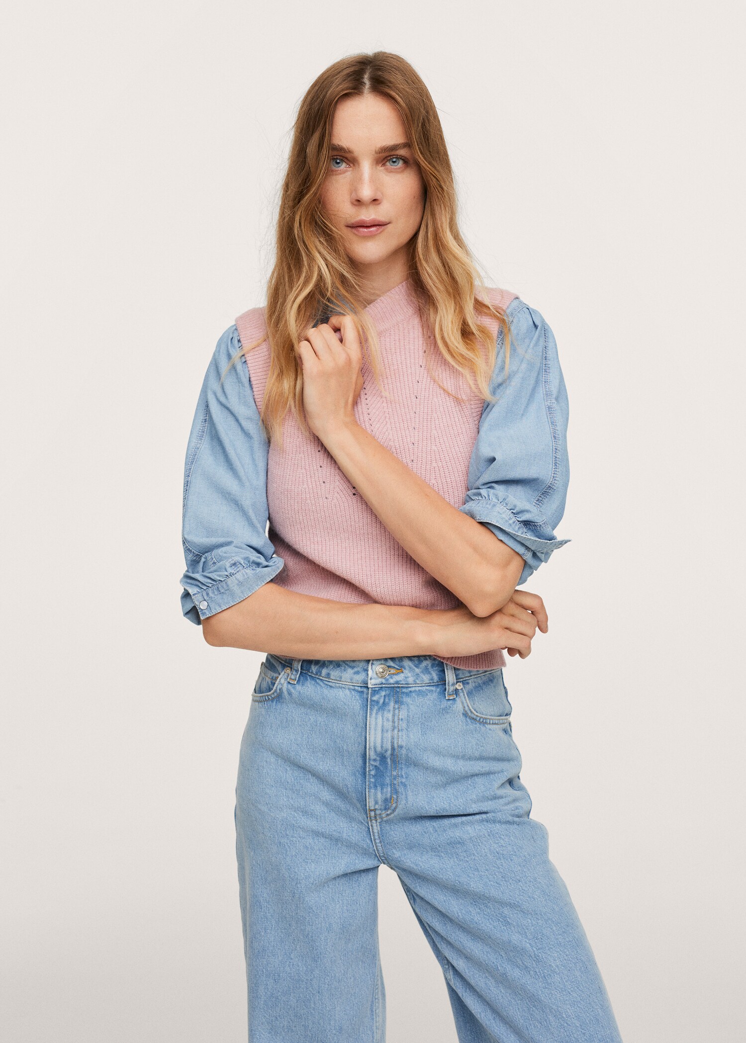 Contrasting knit gilet - Medium plane