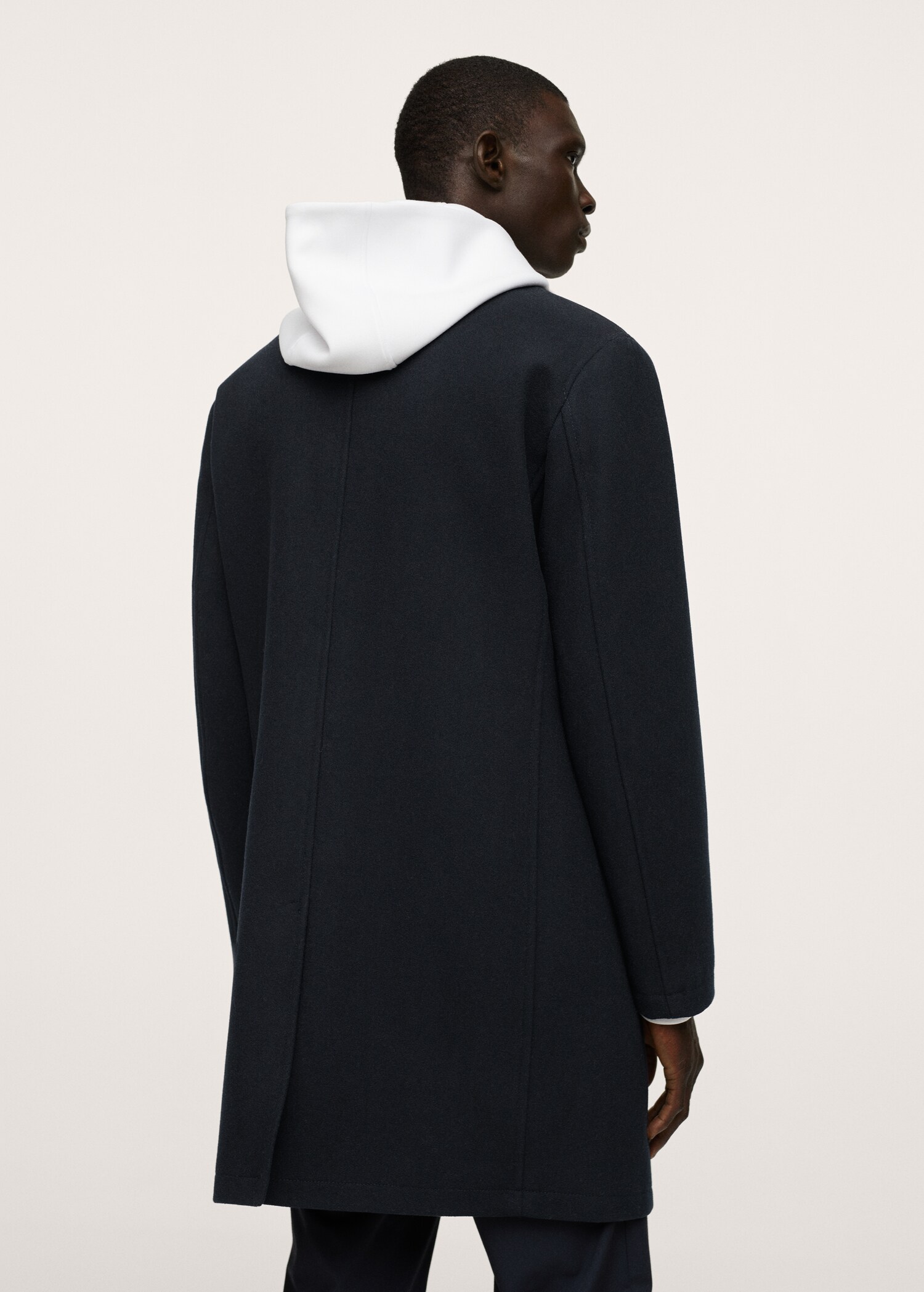 Water-repellent wool coat - Reverse of the article