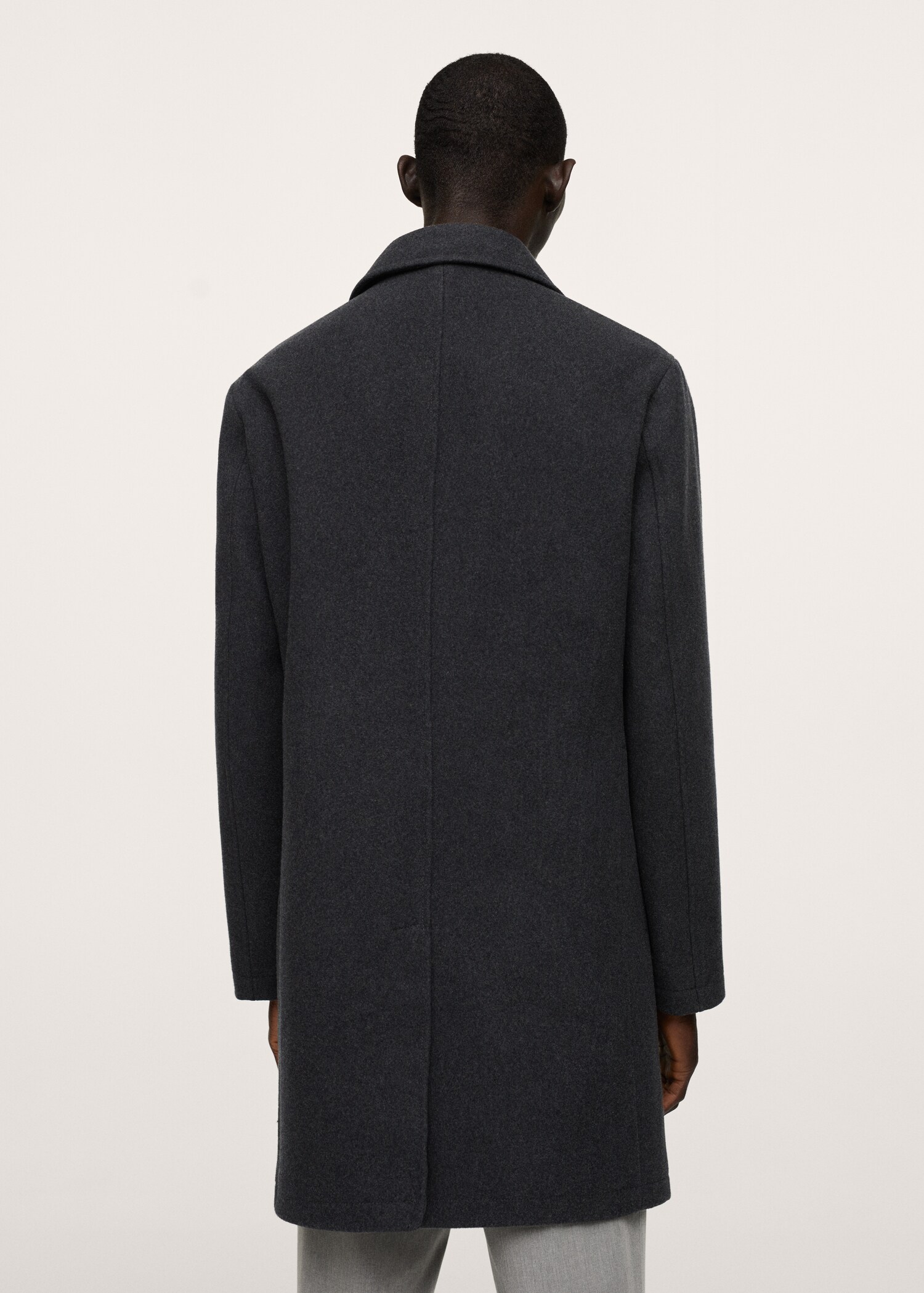 Water-repellent wool coat - Reverse of the article