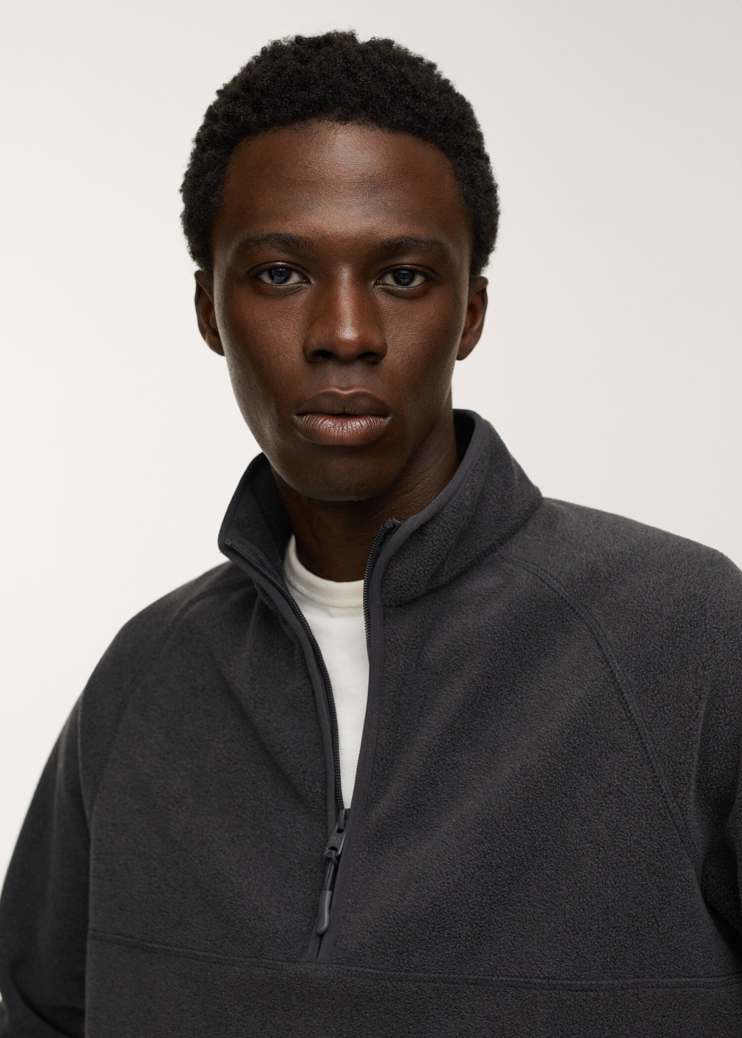 Zip-neck fleece sweatshirt - Details of the article 2