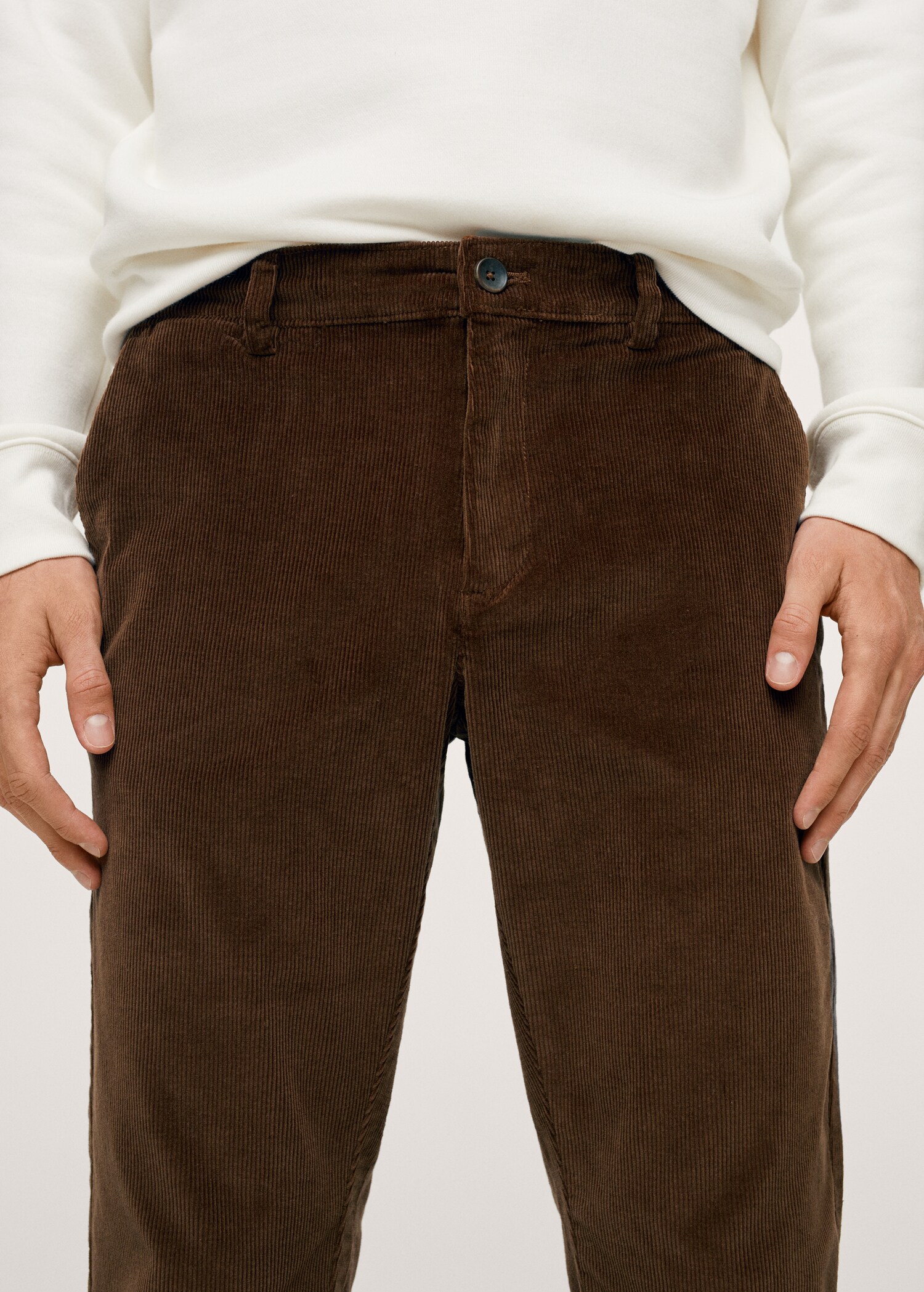Tapered cropped corduroy trousers - Details of the article 1