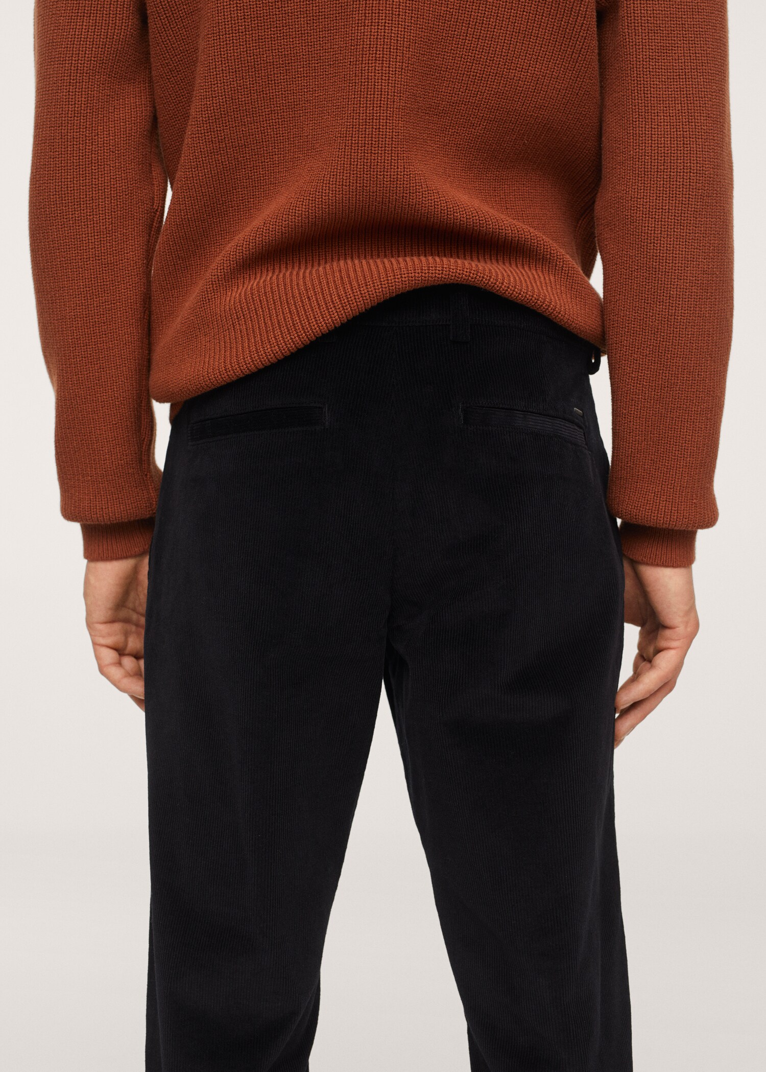 Tapered cropped corduroy trousers - Details of the article 3