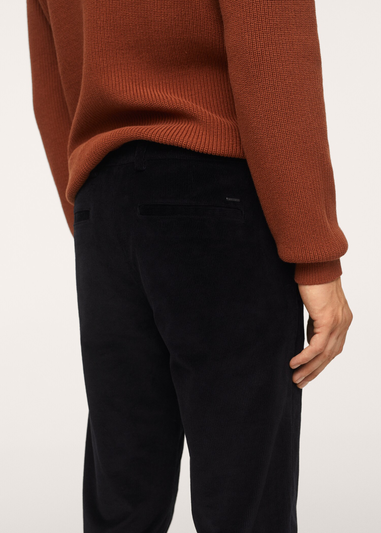 Tapered cropped corduroy trousers - Details of the article 4