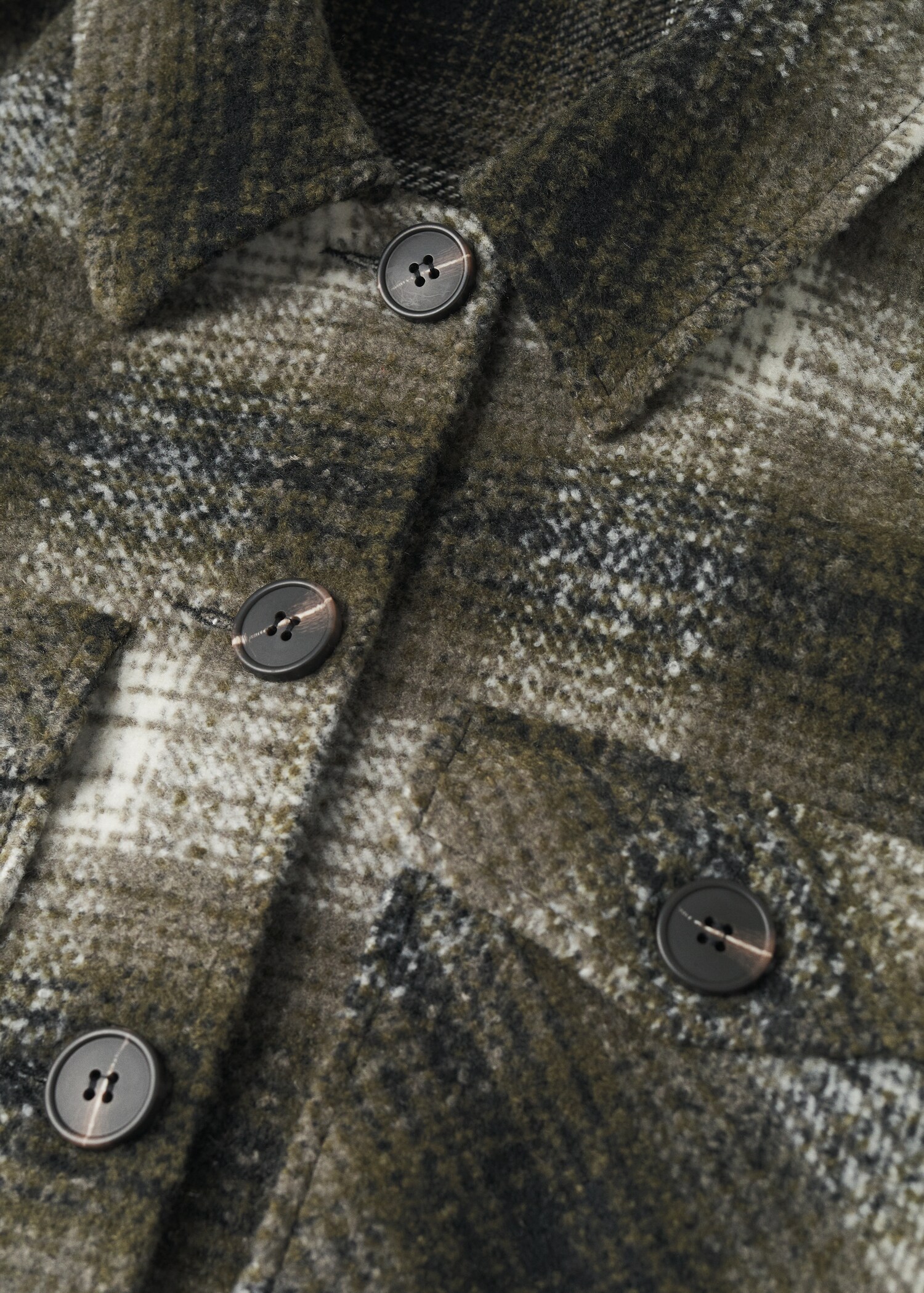 Oversized check overshirt - Details of the article 8