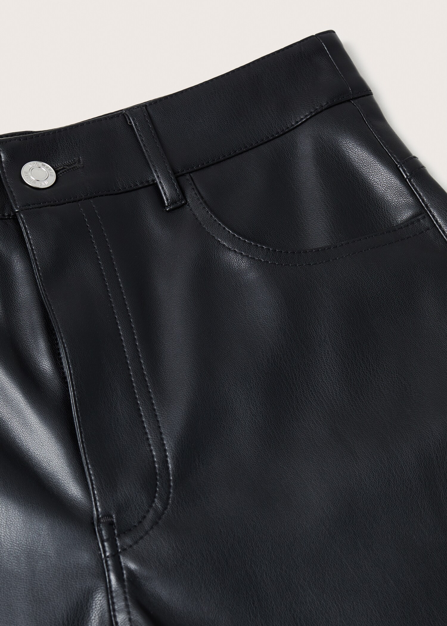 Pantalón tiro alto efecto piel - Detalle del artículo 8