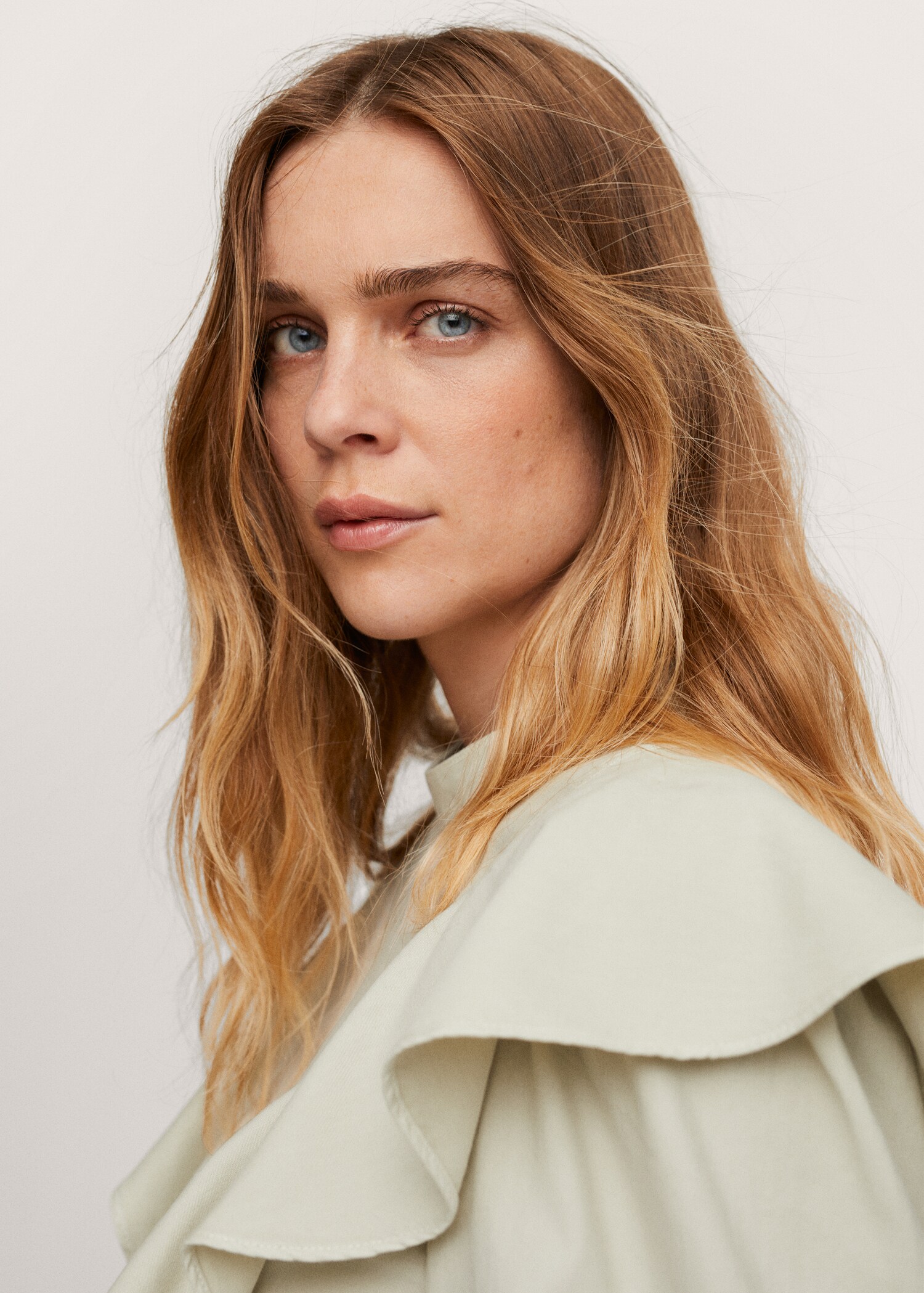 Ruffle cotton blouse - Details of the article 3
