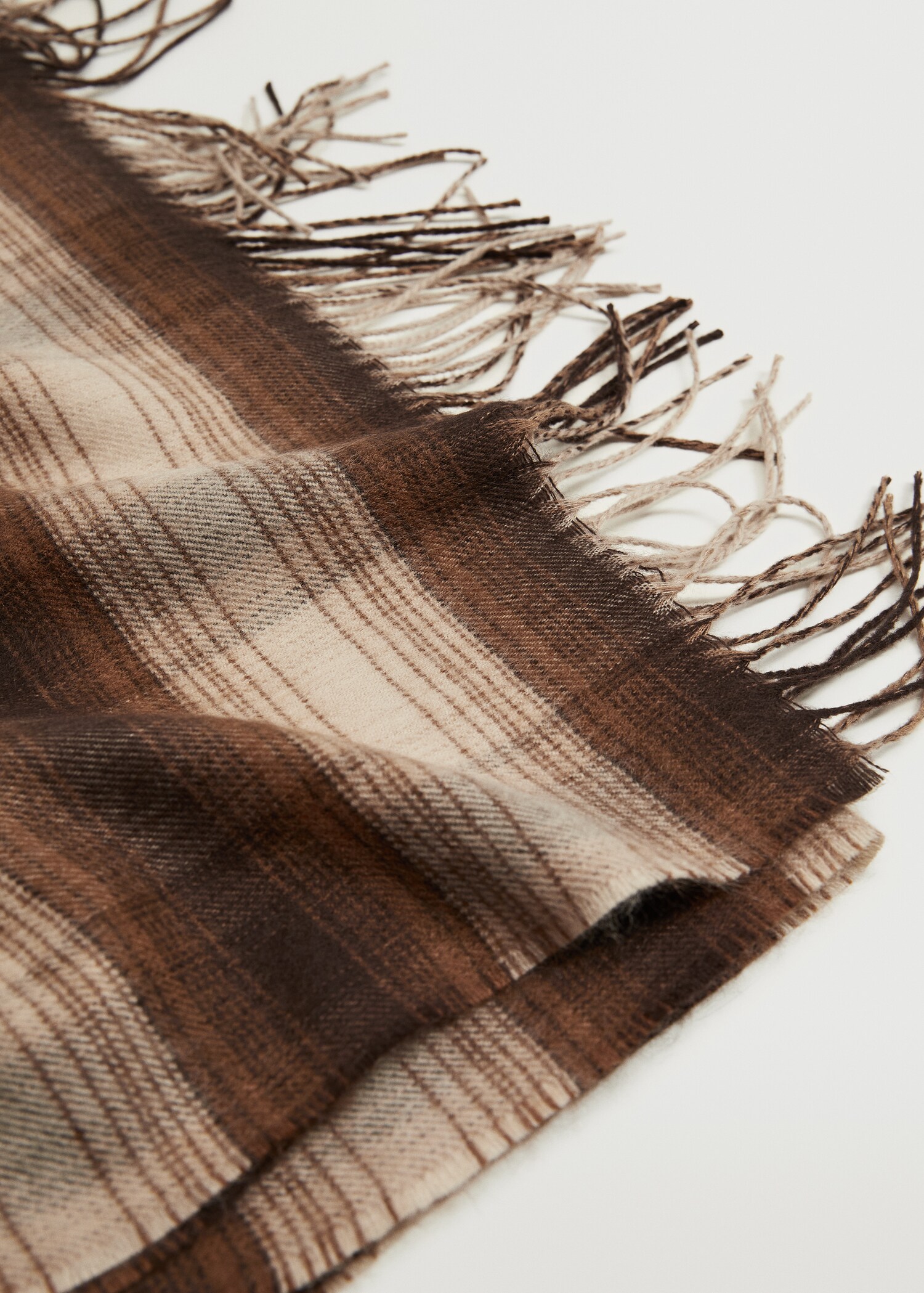 Woollen check scarf - Details of the article 2