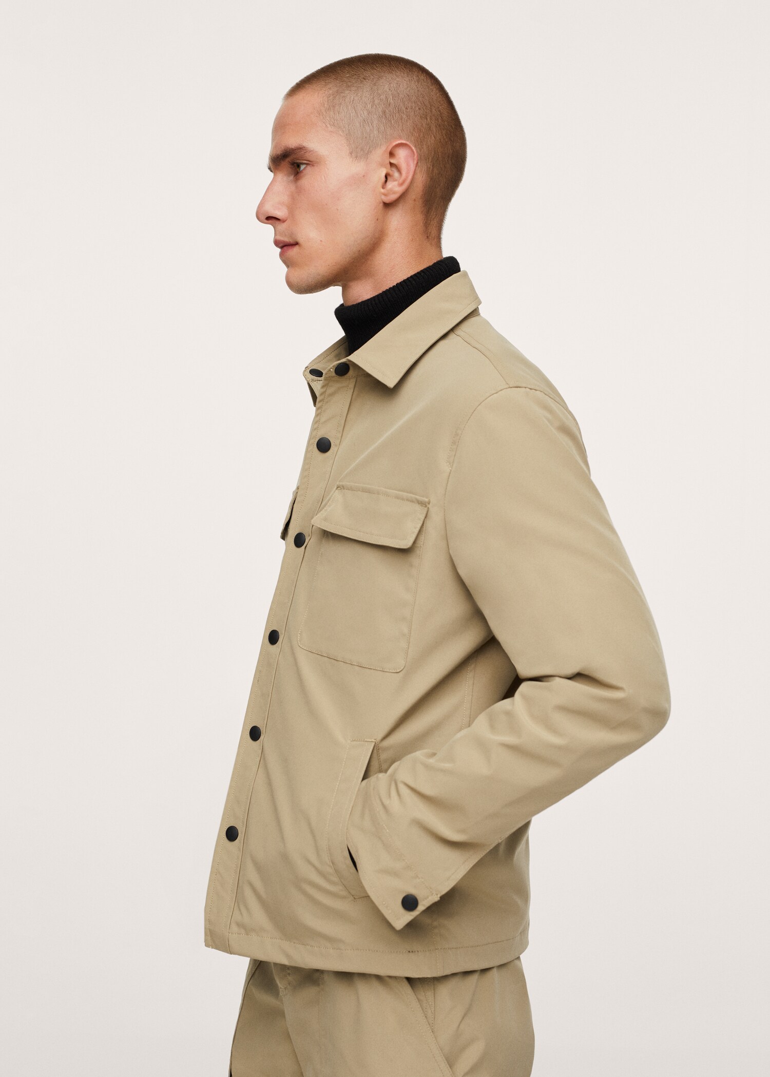 Sobrecamisa impermeable bolsillos - Detalle del artículo 2