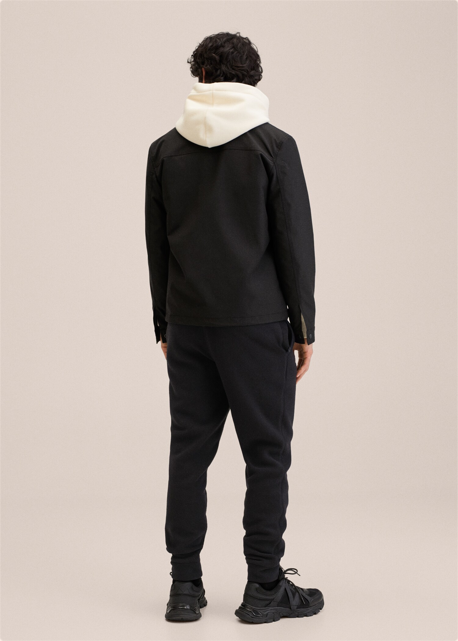 Sobrecamisa impermeable bolsillos - Reverso del artículo