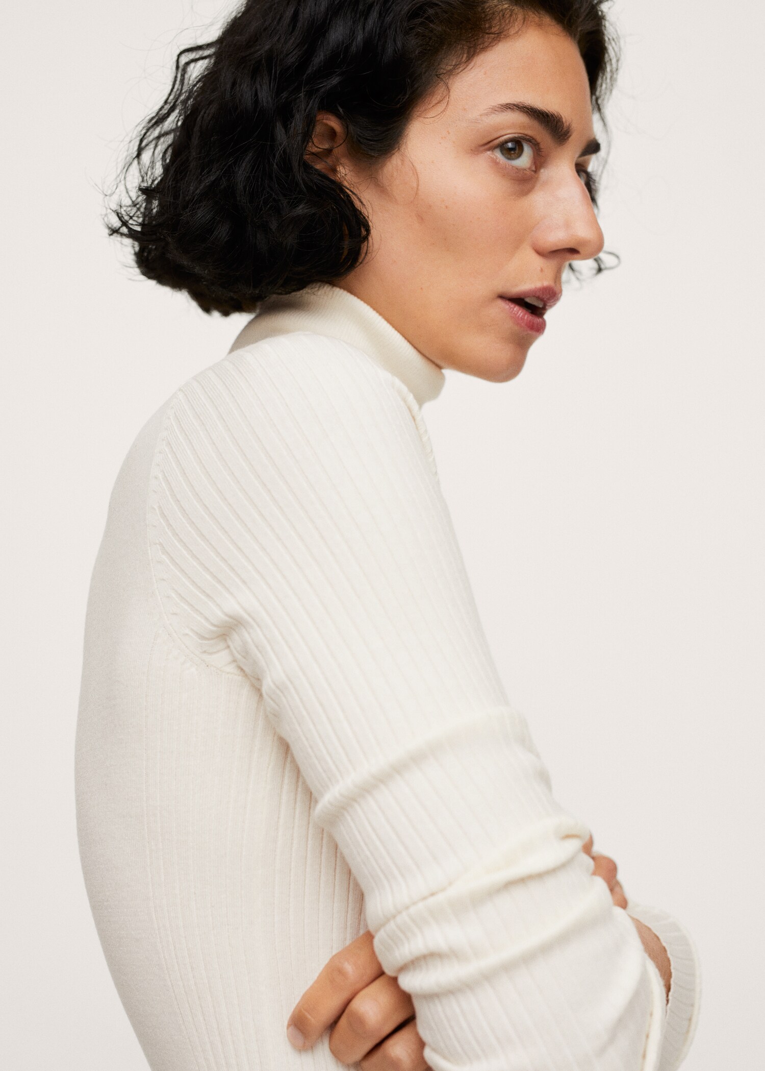 Turtle neck sweater - Details of the article 1