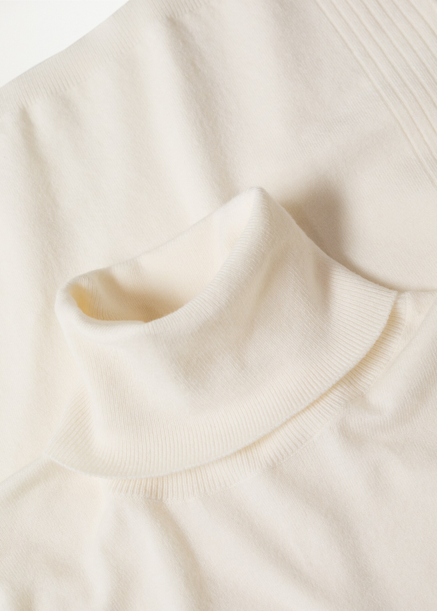 Turtle neck sweater - Details of the article 8