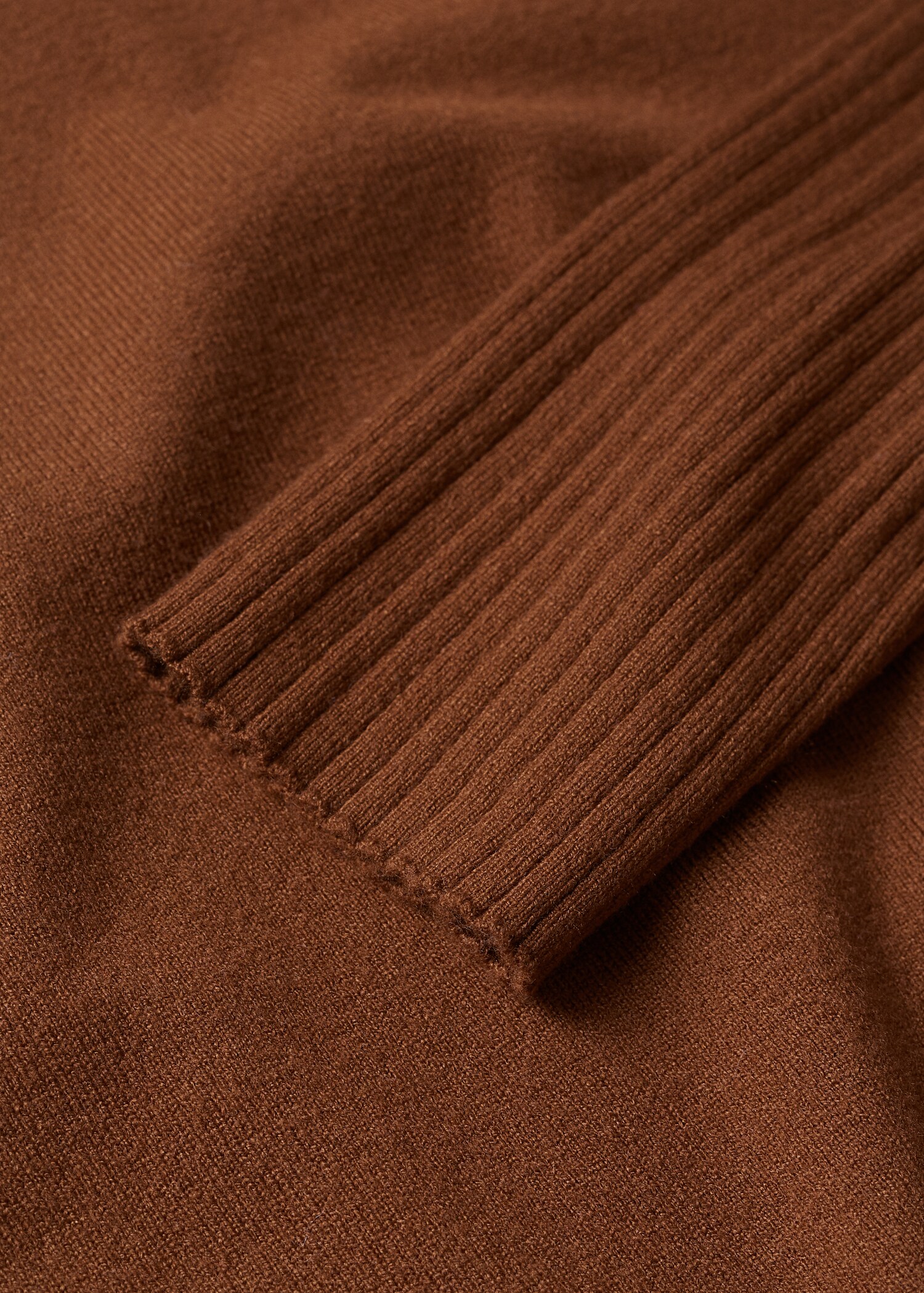 Turtle neck sweater - Details of the article 8