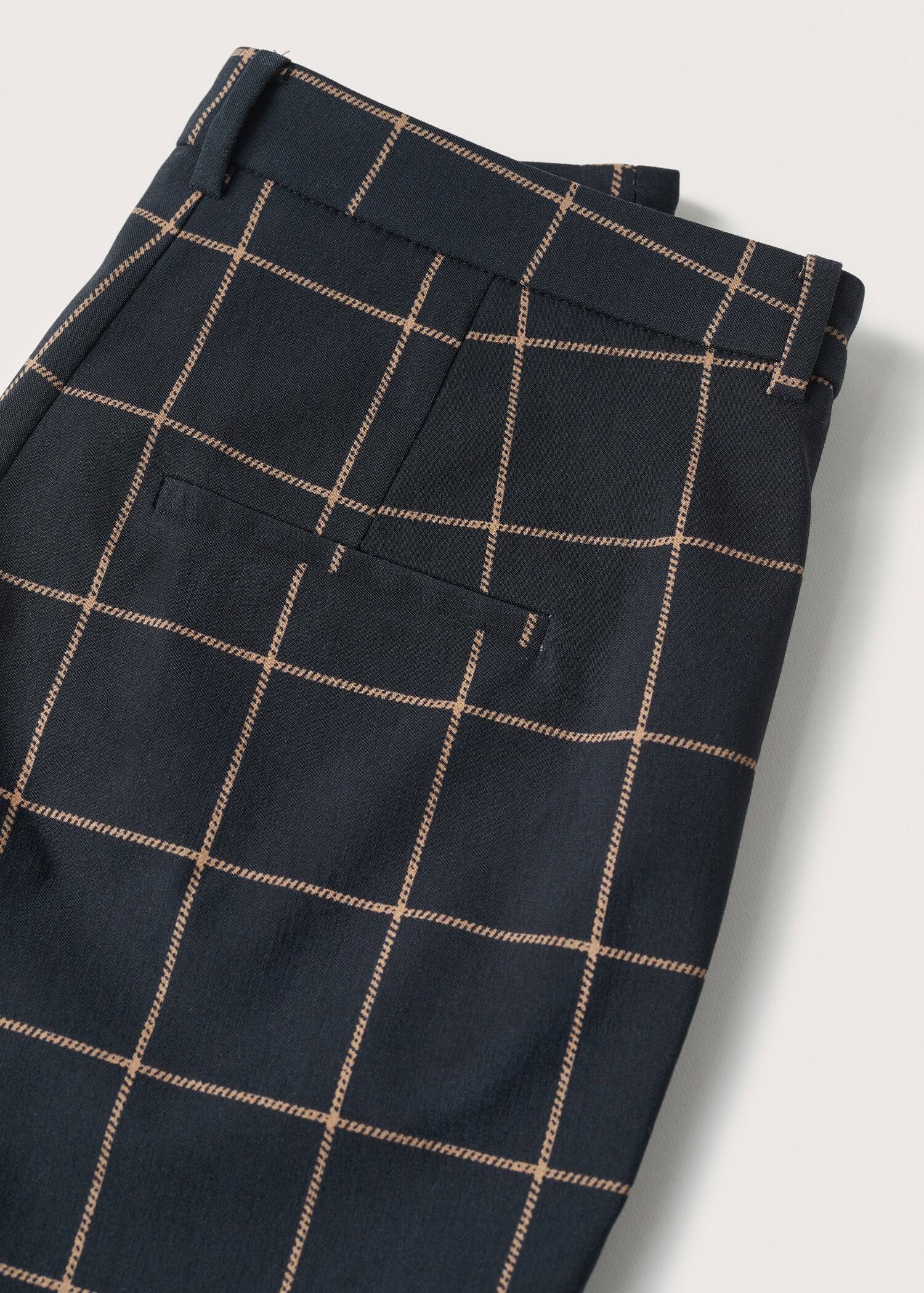 Pantalón recto tiro alto - Detalle del artículo 8