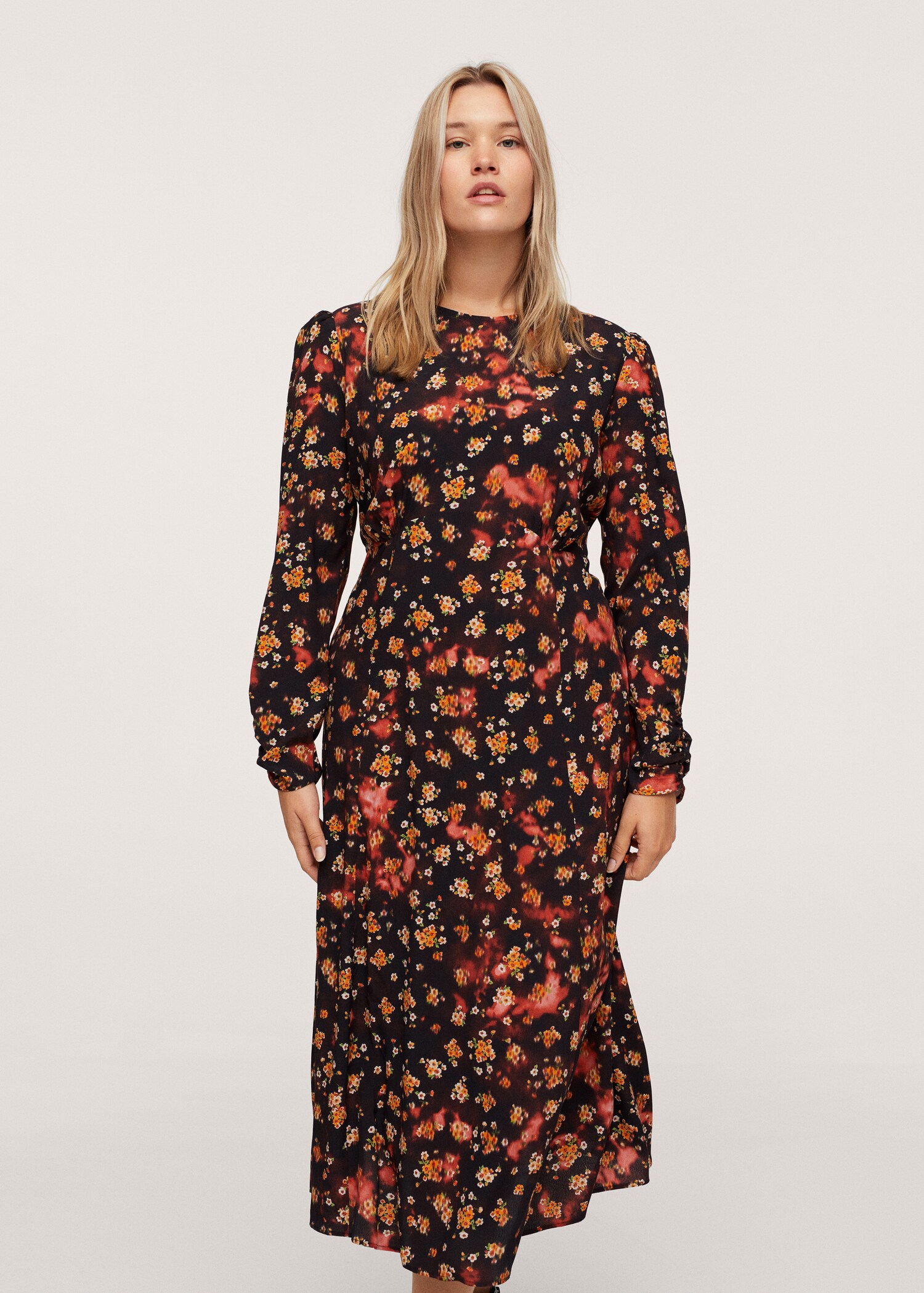 Vestido estampado flores - Plano medio