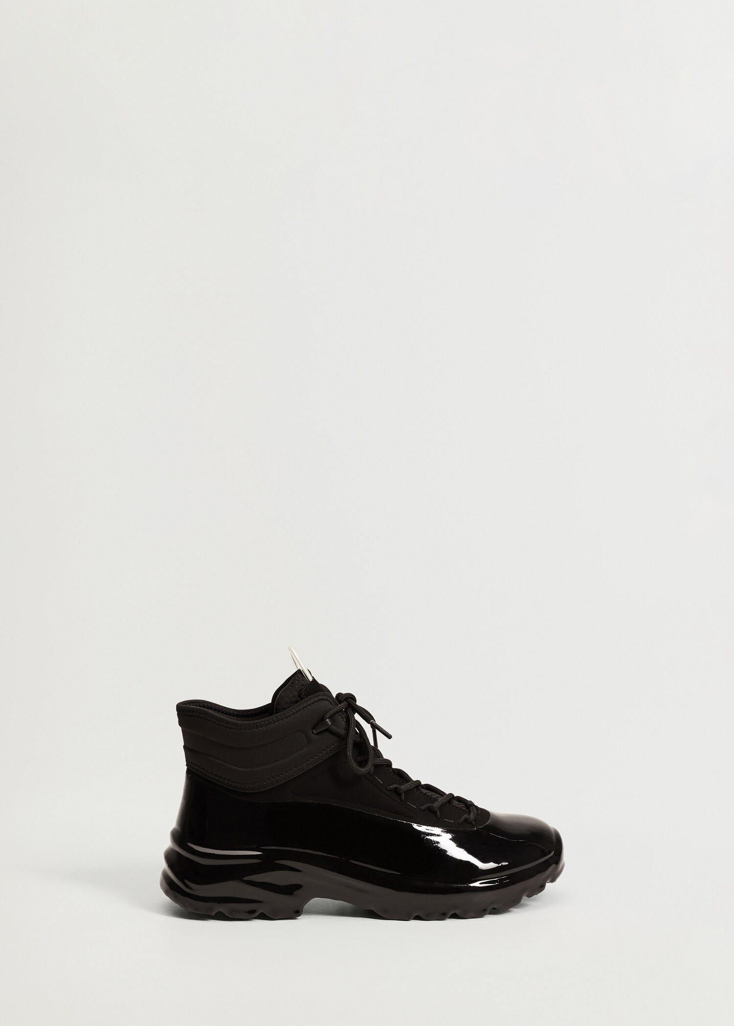 Deportiva corte alto cordones - Artículo sin modelo