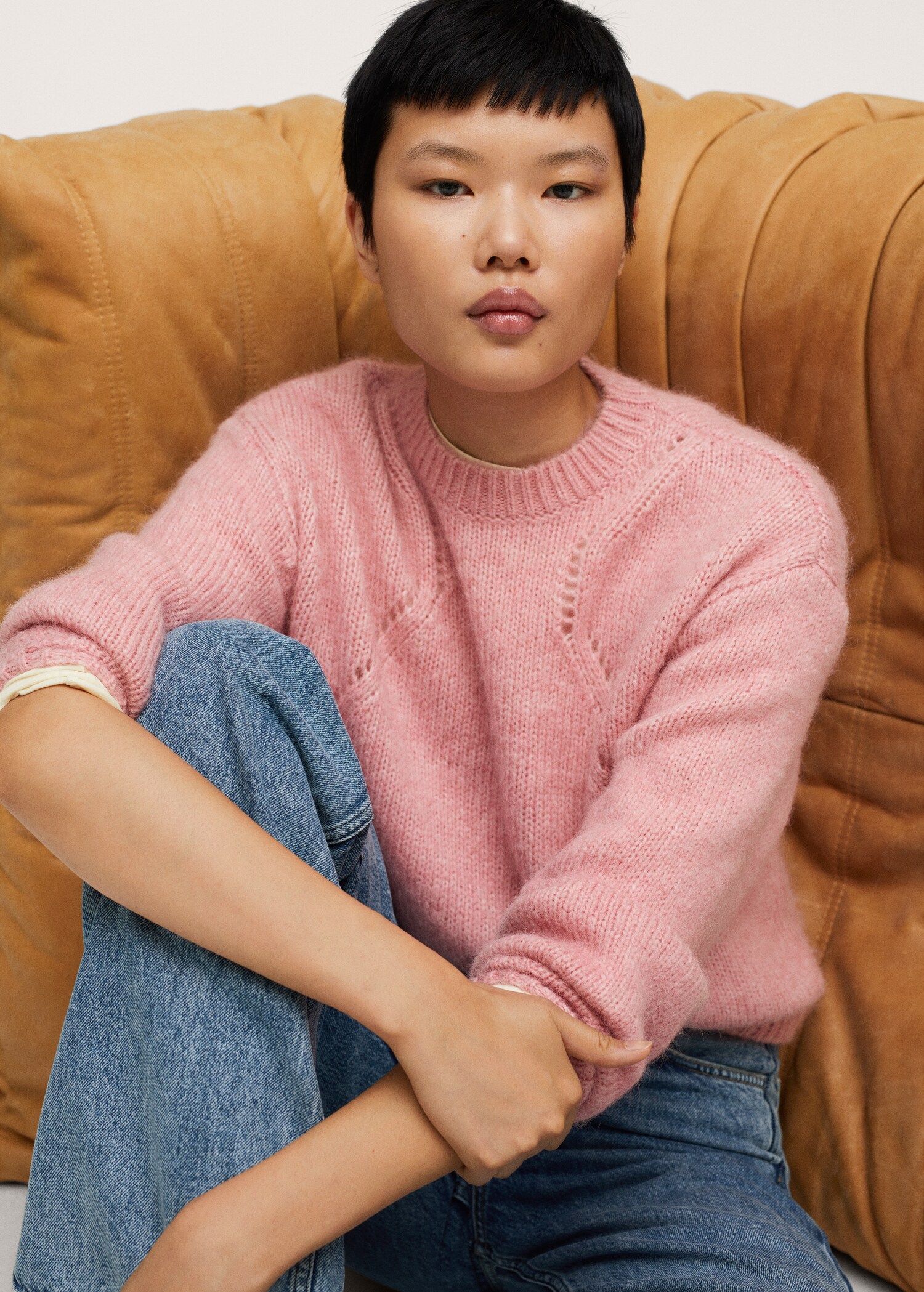 Knitted cropped sweater - Details of the article 2