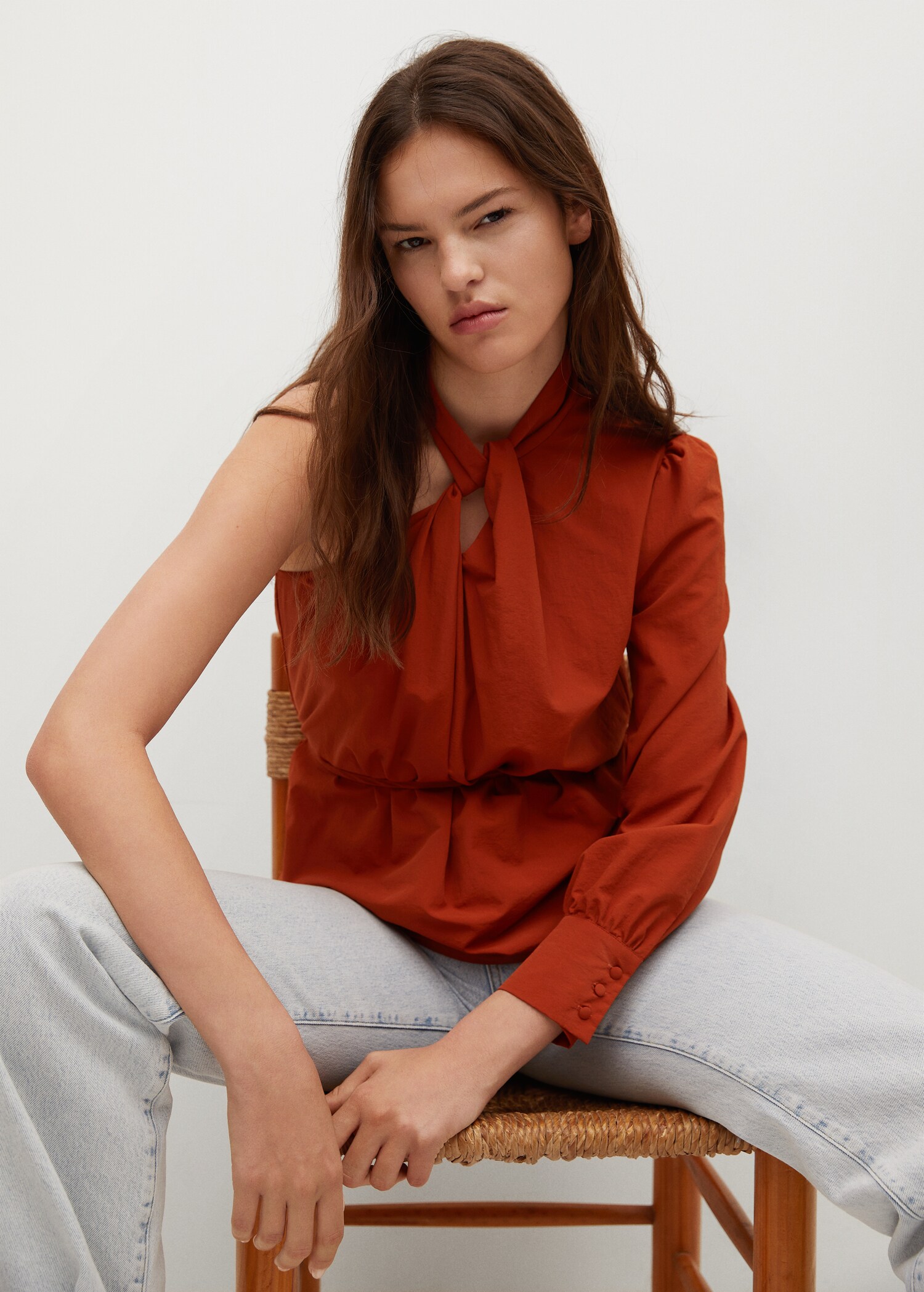 Blusa escote asimétrico - Detalle del artículo 2