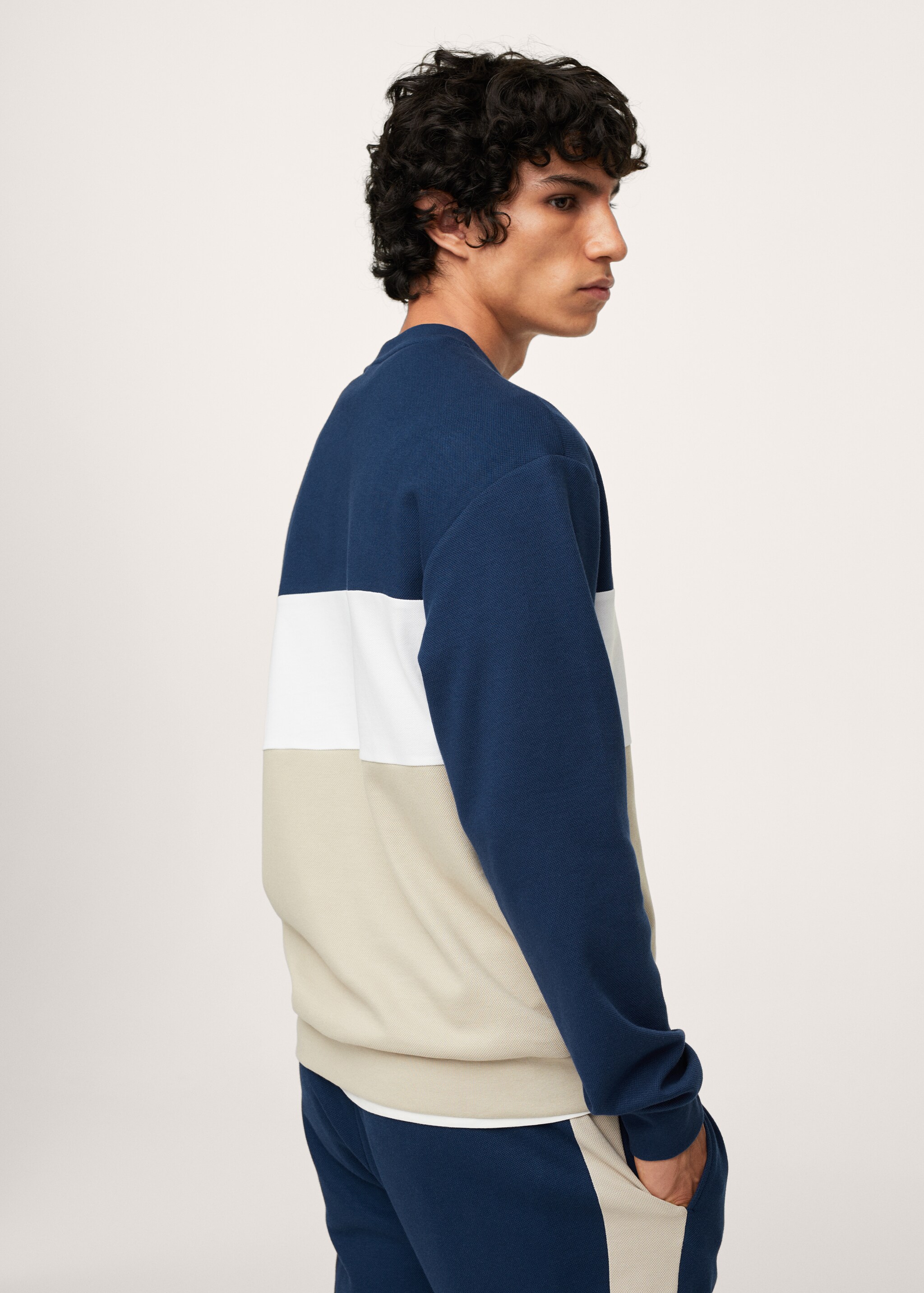 Colour block piqué sweatshirt - Details of the article 2