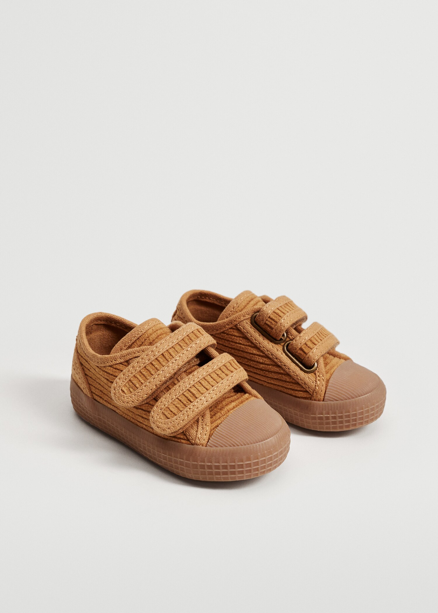 Deportivas pana velcro - Plano medio