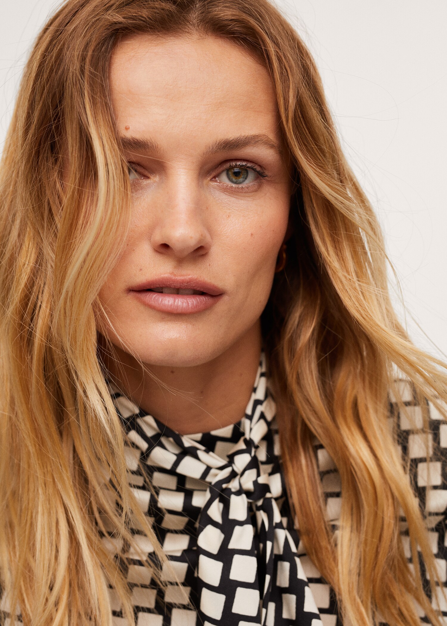Blusa estampado geométrico - Detalle del artículo 1