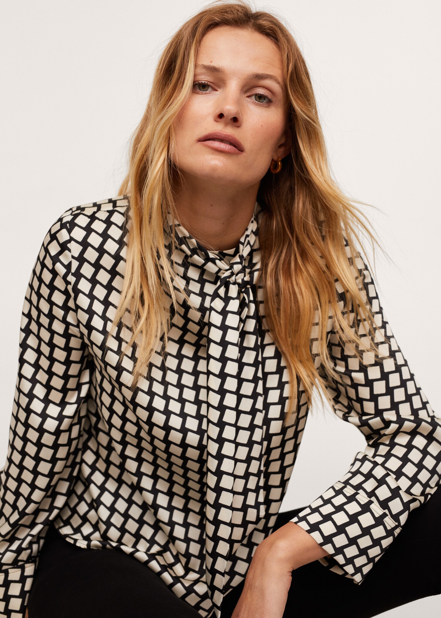 Blusa estampado geométrico - Detalle del artículo 2