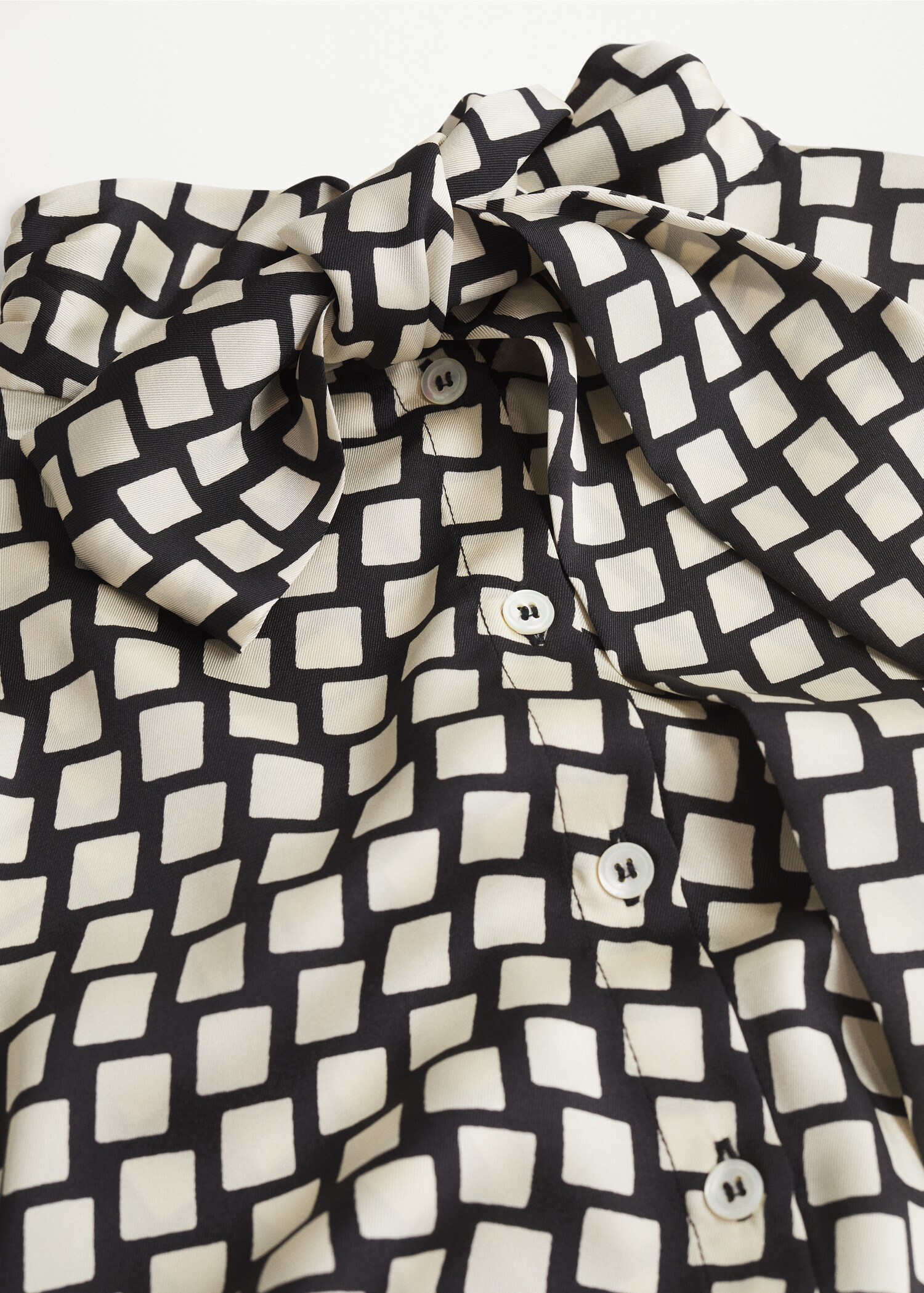 Blusa estampado geométrico - Detalle del artículo 8