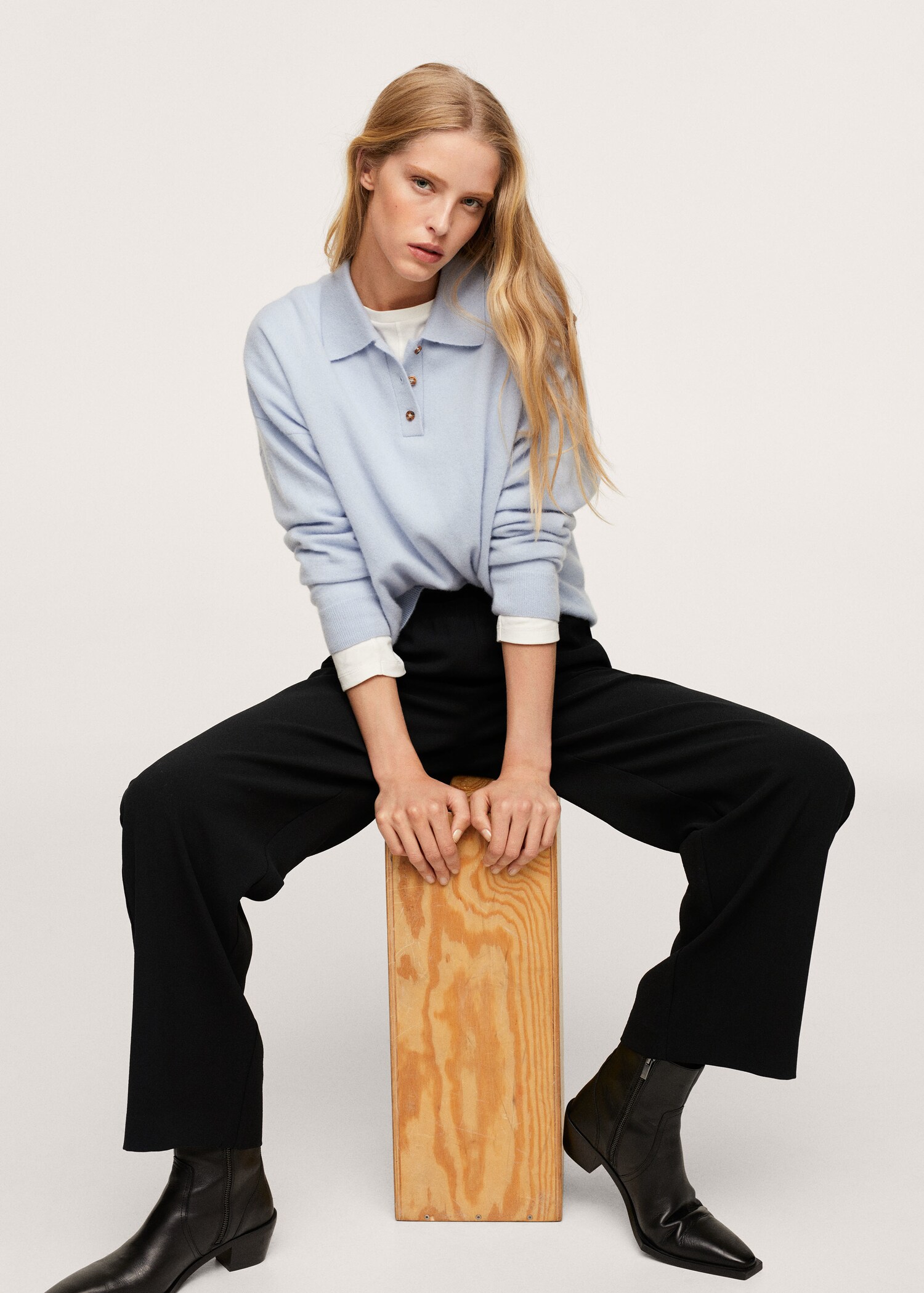 Elastic waist trousers - Details of the article 1
