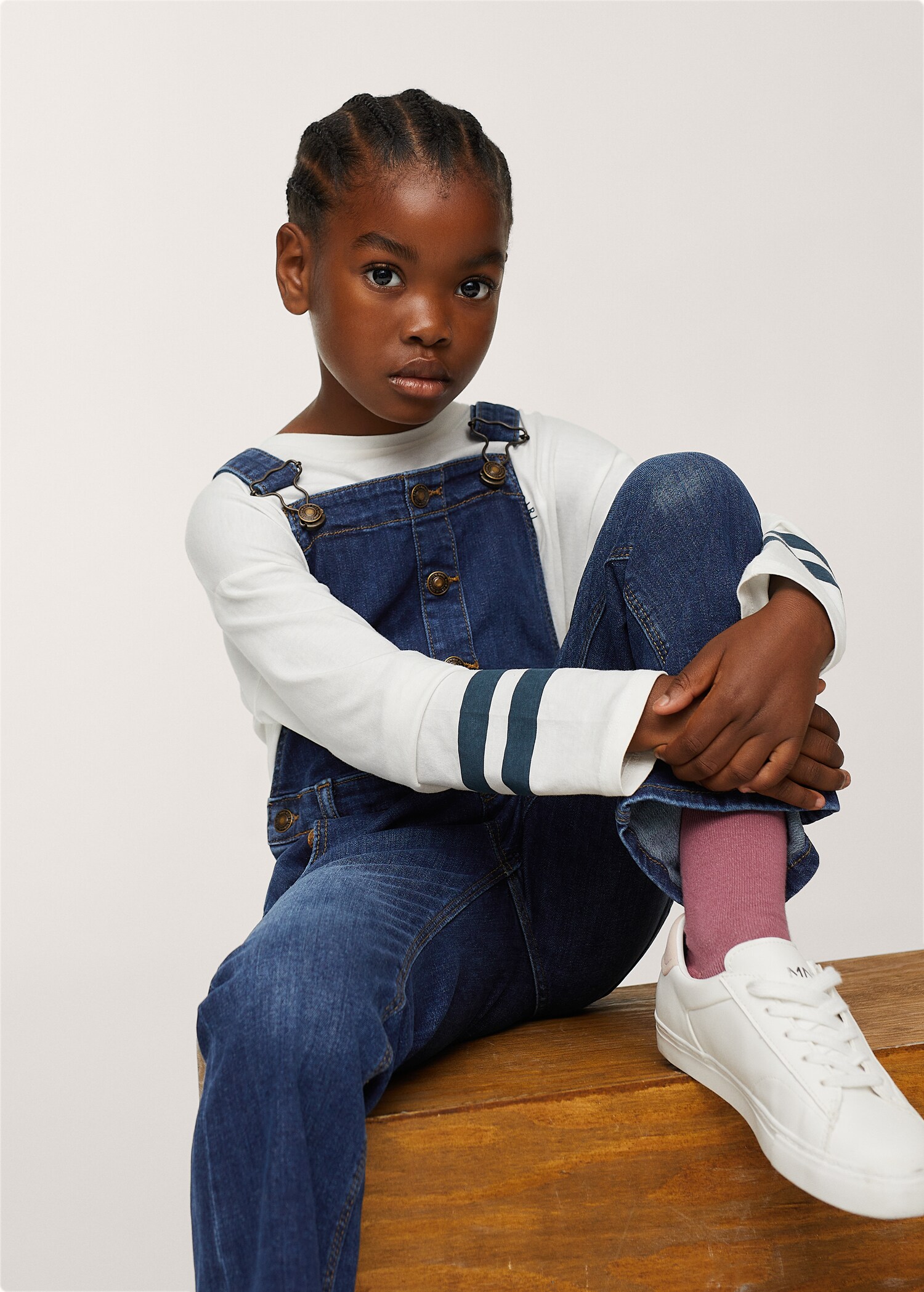 Peto denim flare - Plano medio