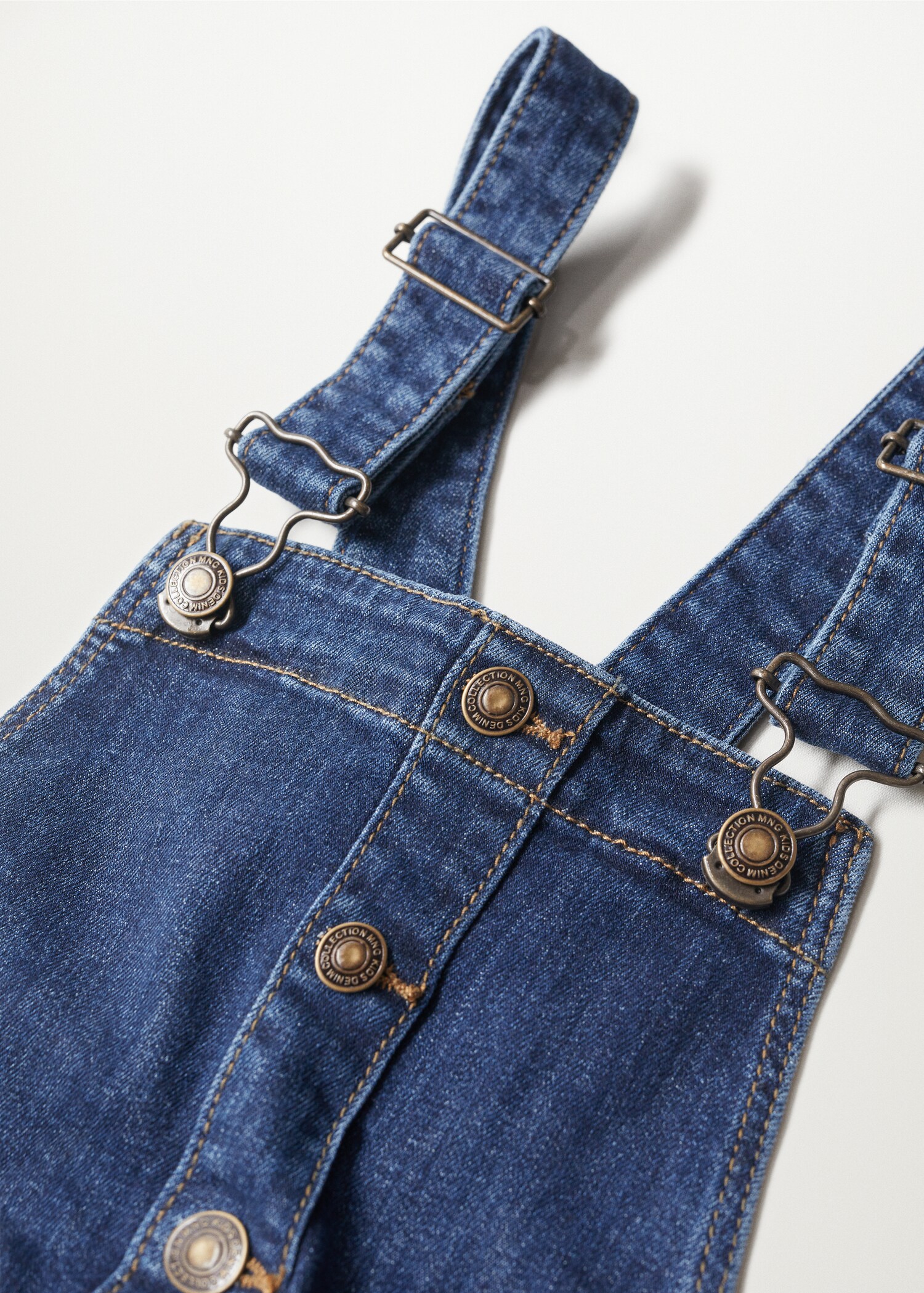Peto denim flare - Detalle del artículo 8