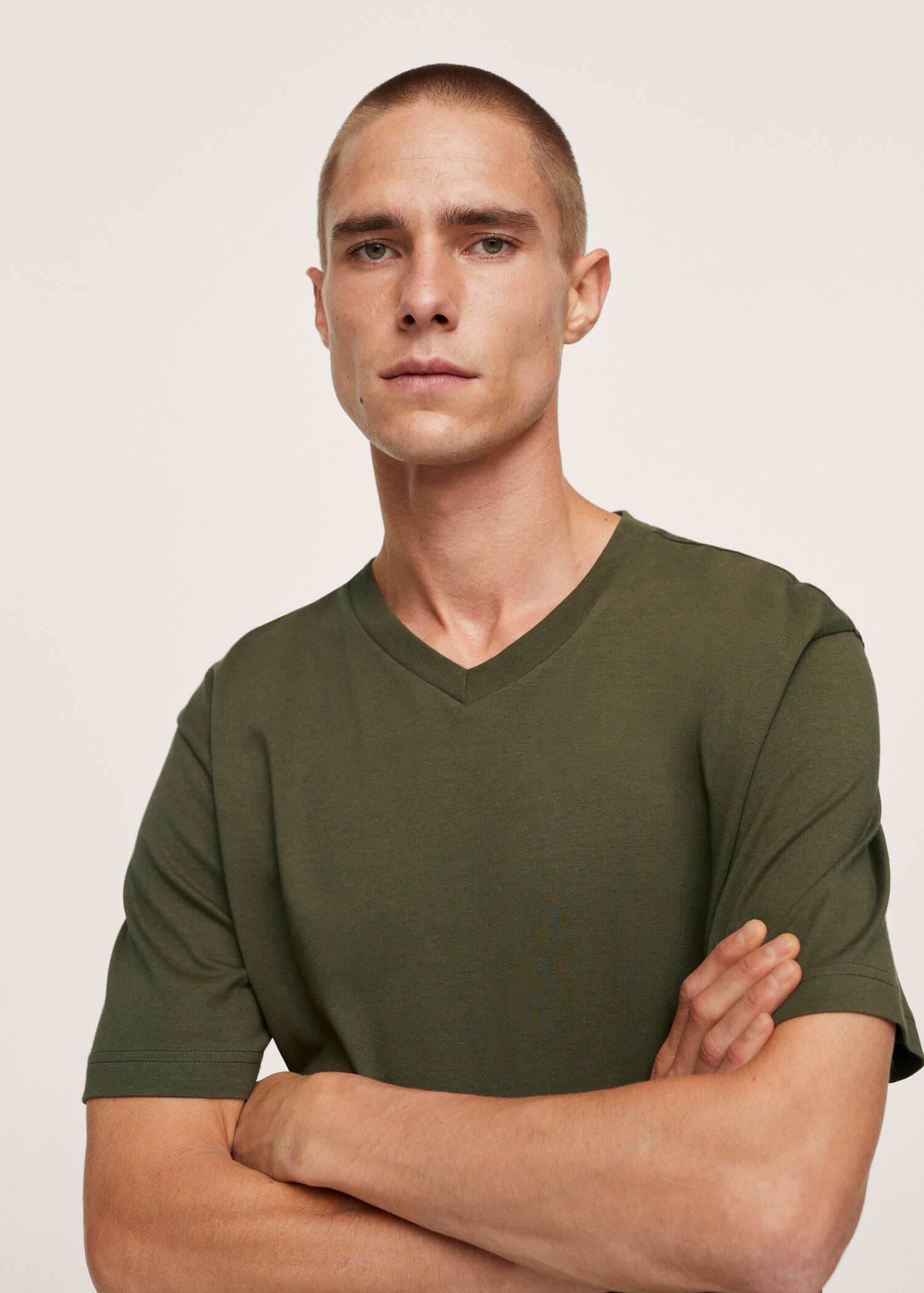Sustainable cotton basic T-shirt - Details of the article 2