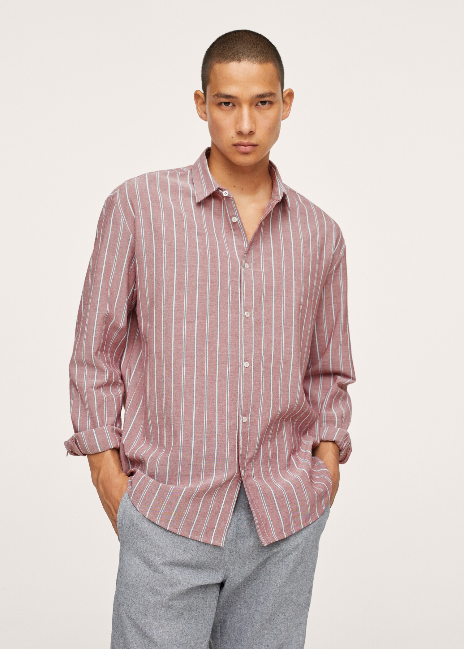 Camisa rayas tejido reciclado - Plano medio
