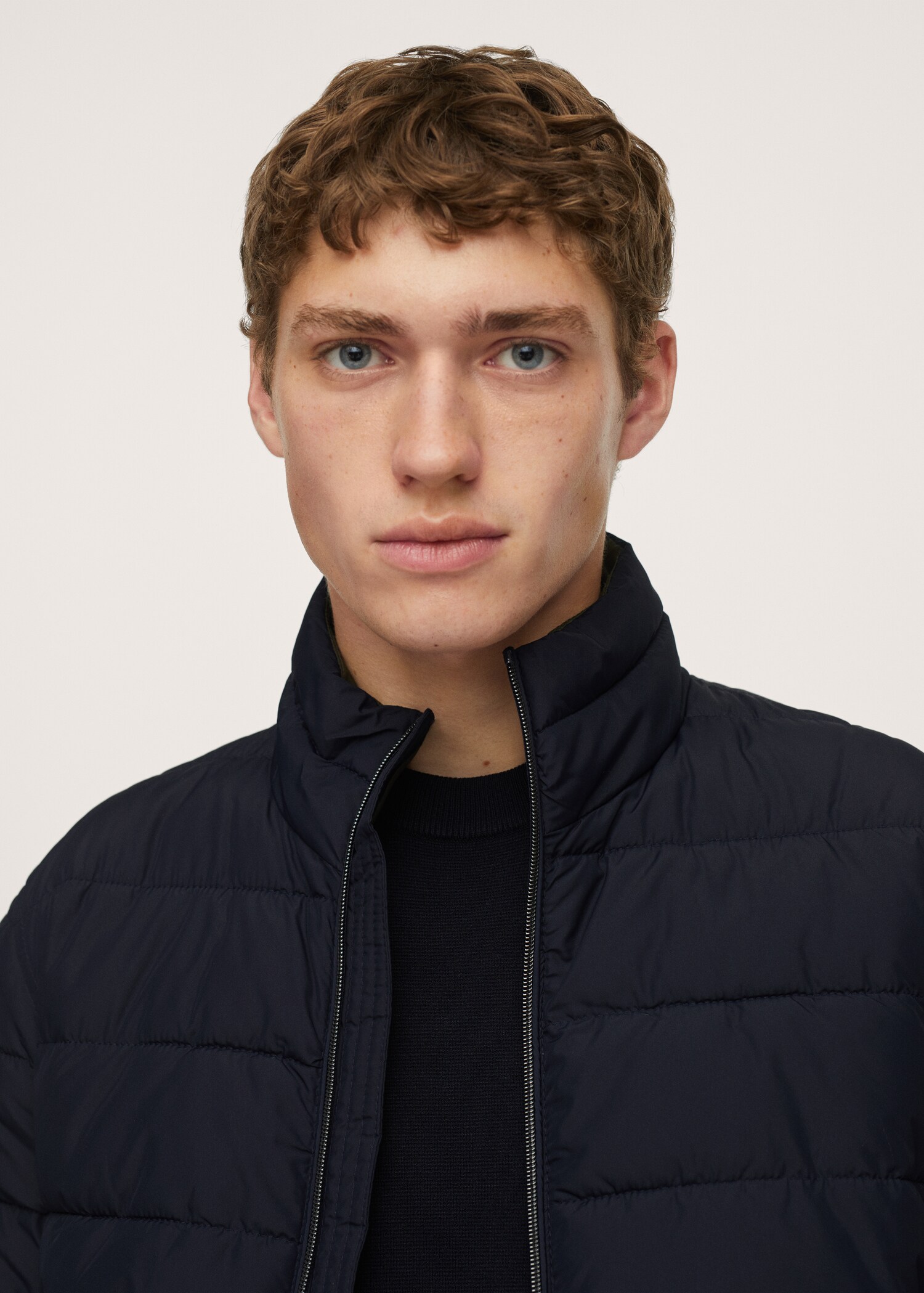 Chaqueta acolchada ultra ligera - Detalle del artículo 1