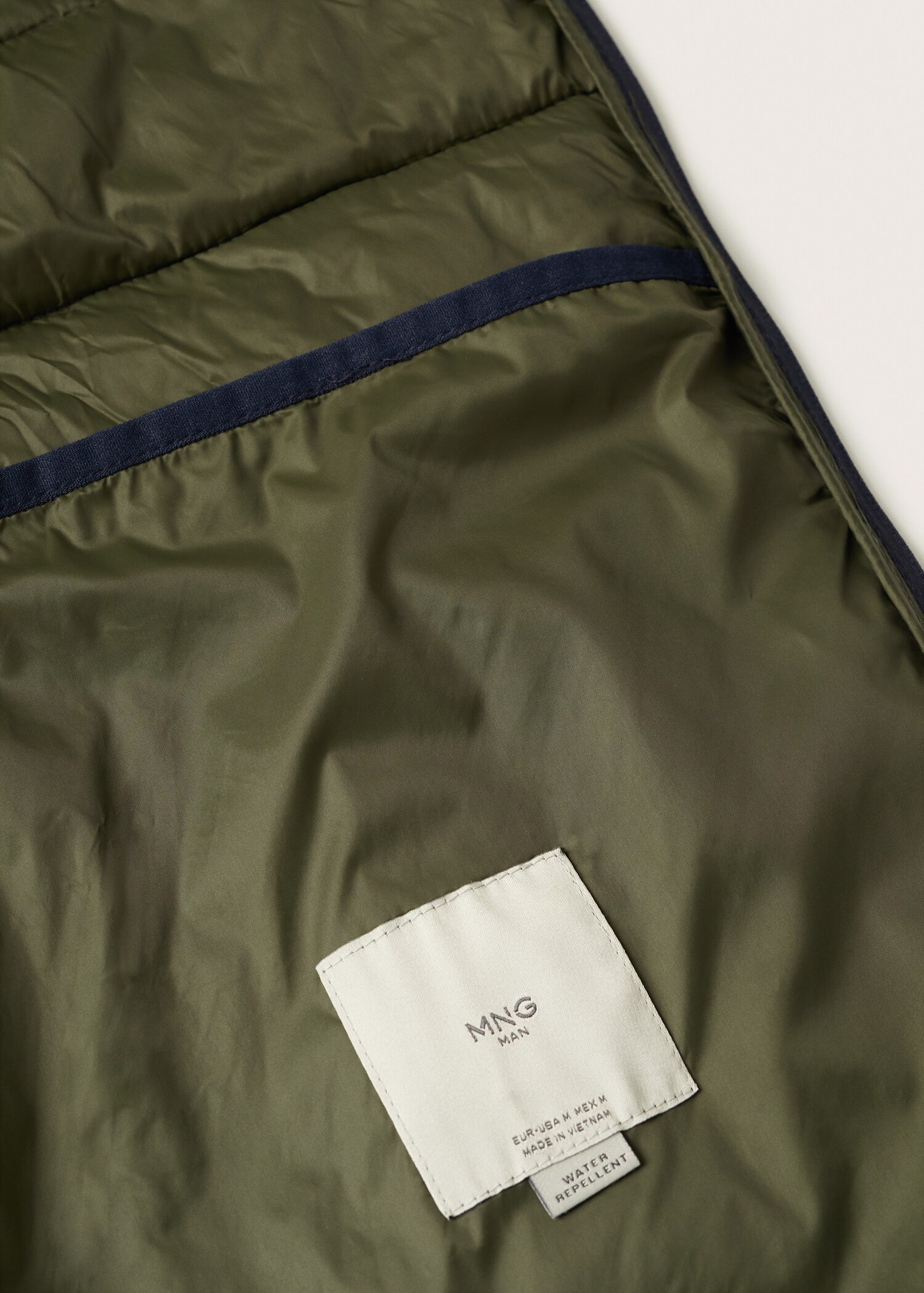 Chaqueta acolchada ultra ligera - Detalle del artículo 8