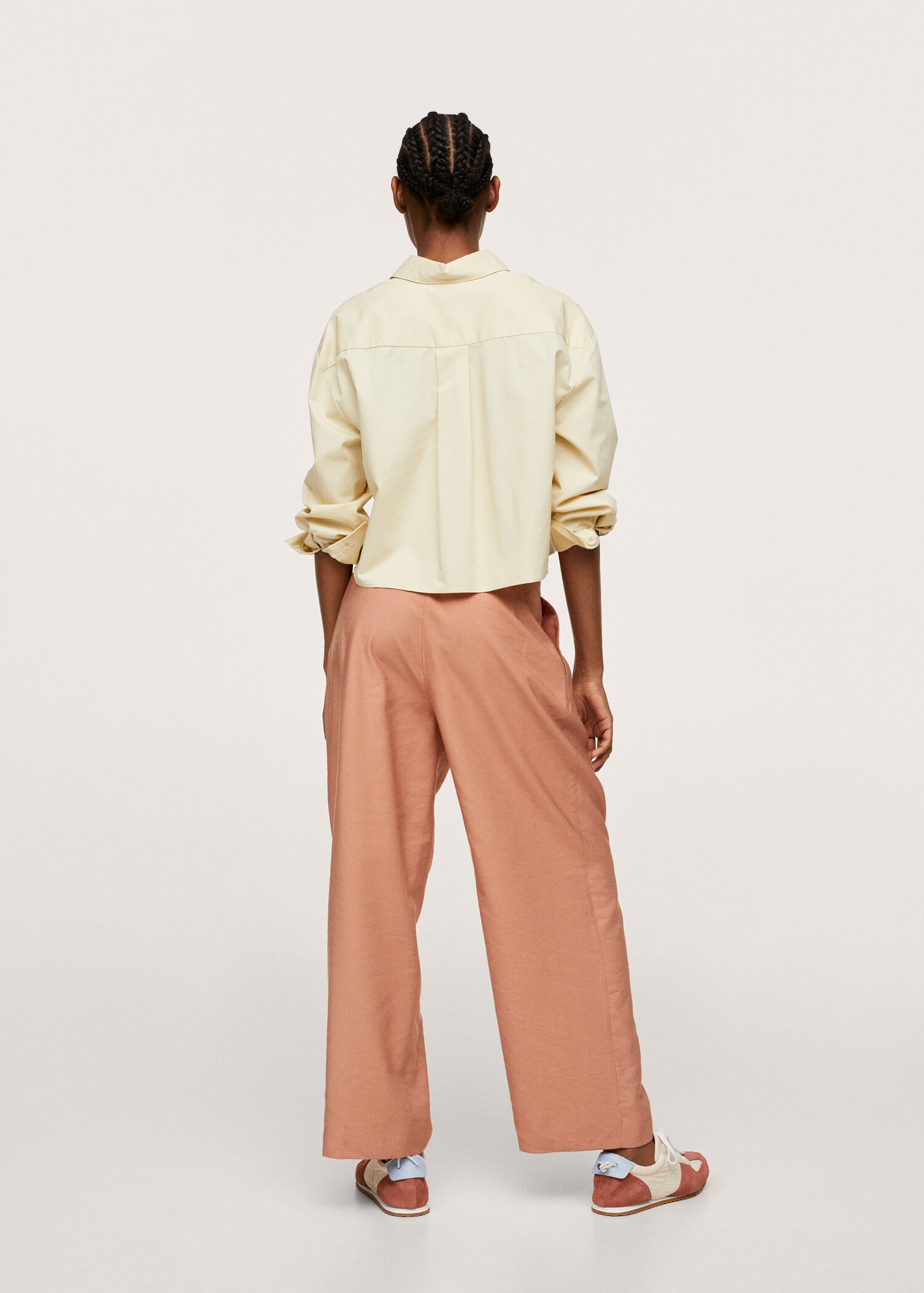 Pantalón crop pinzas - Reverso del artículo
