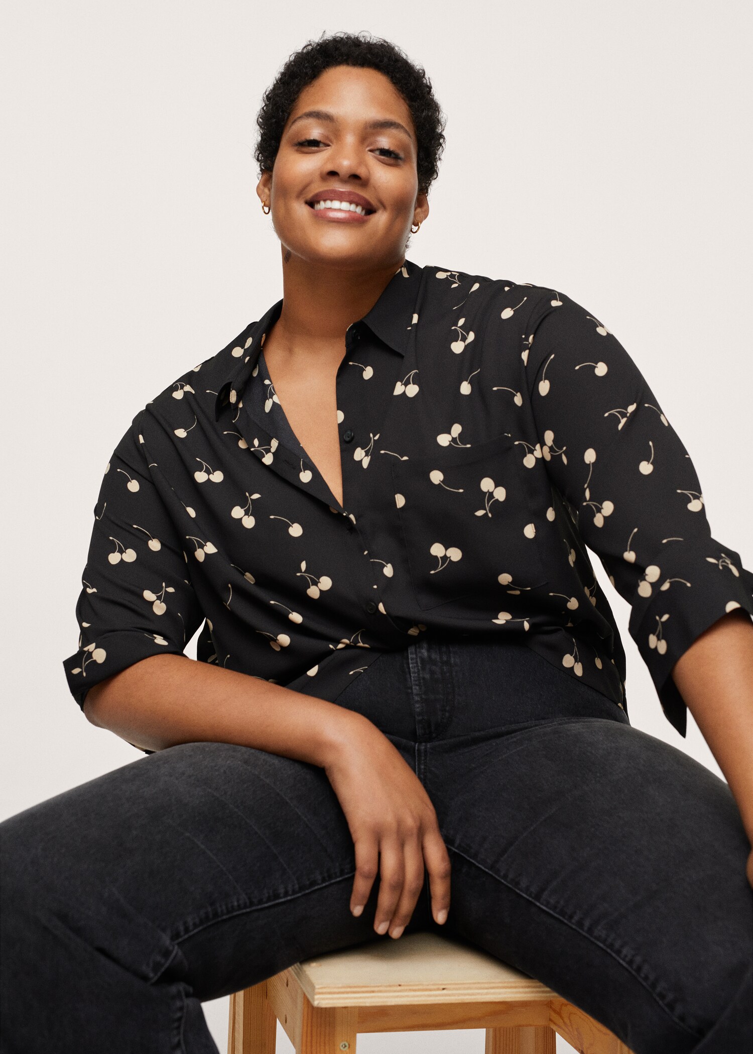 Blusa fluida estampada - Detalle del artículo 2