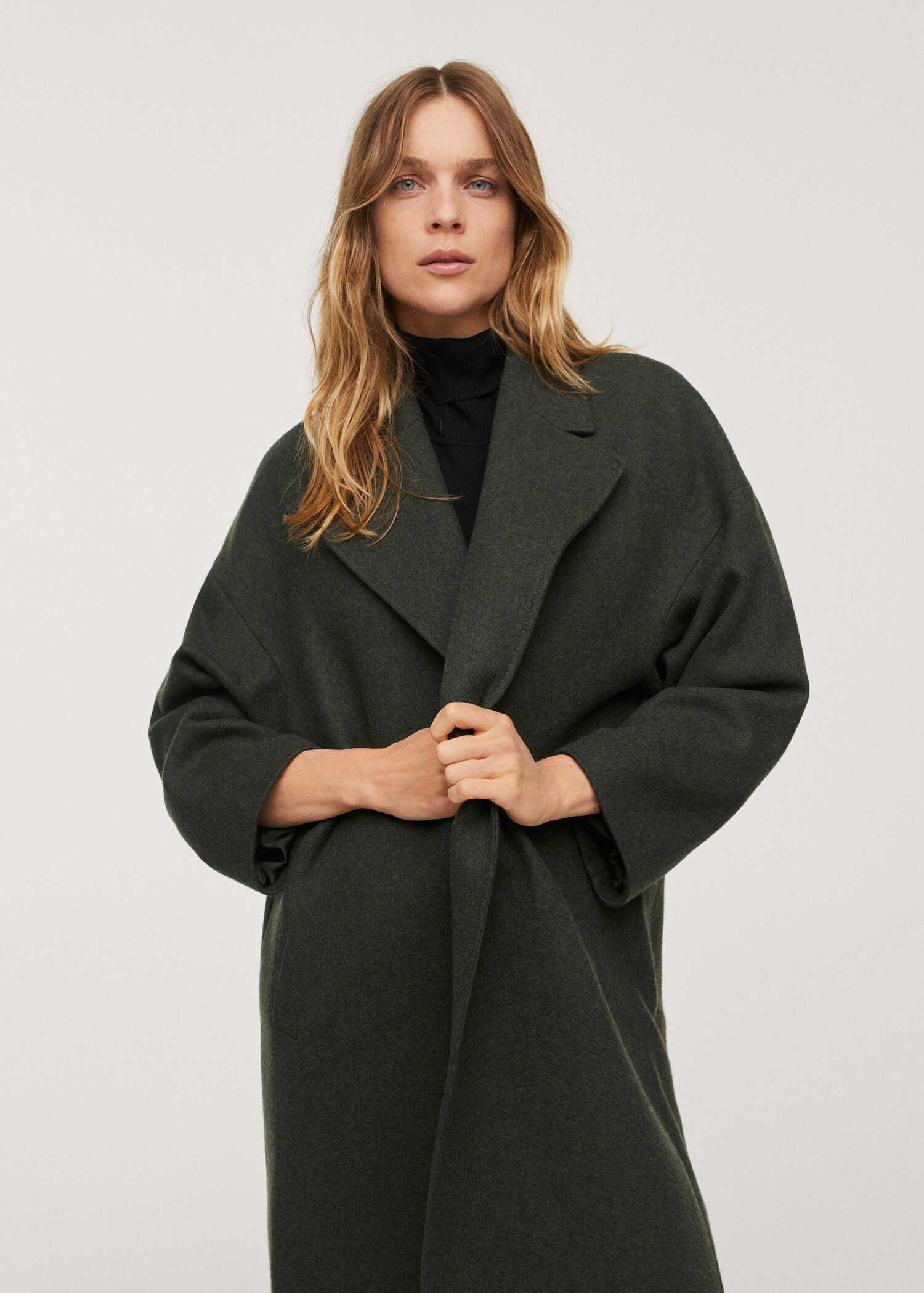 Lapels wool coat - Details of the article 1