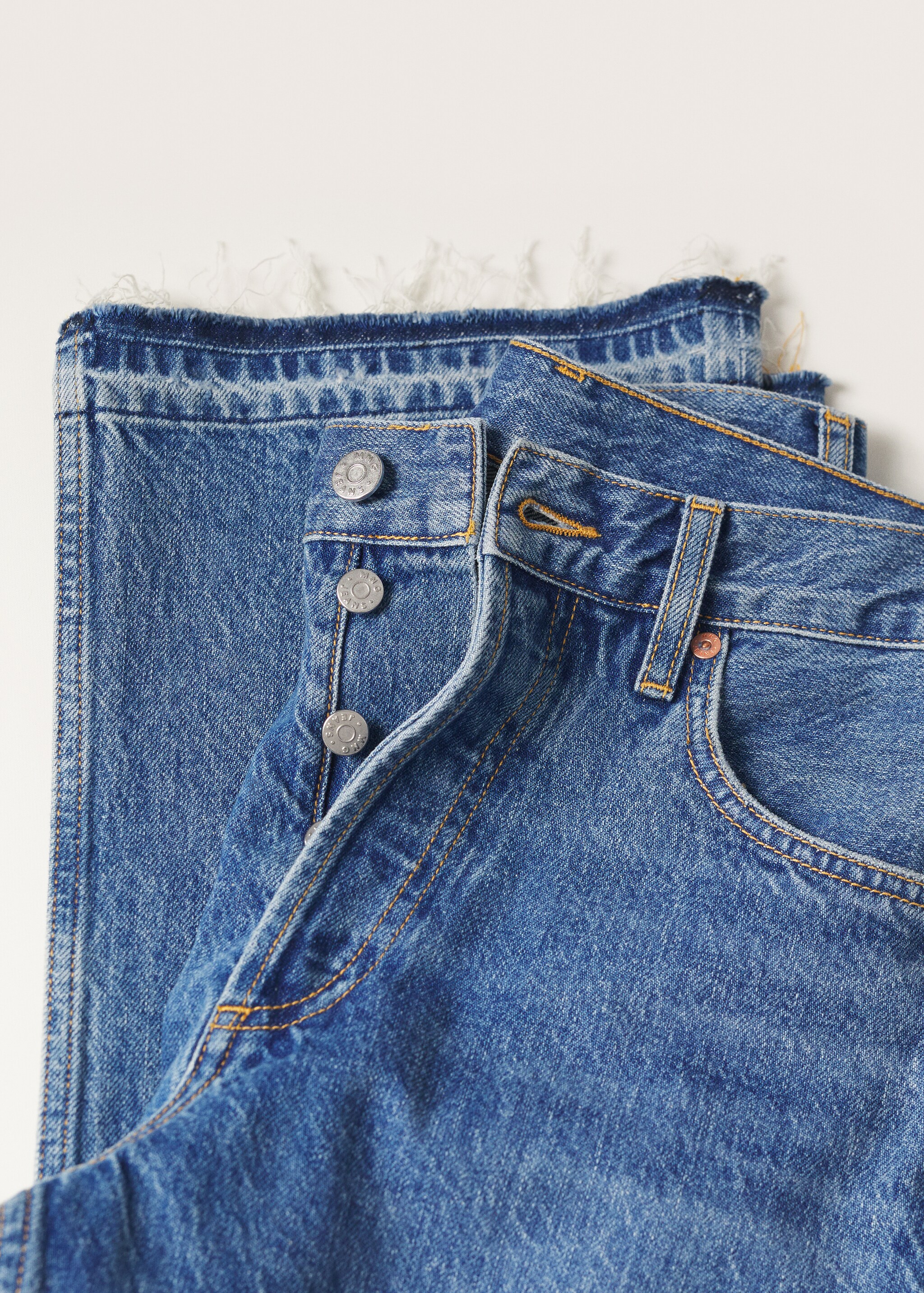 Mid-rise flared jeans - Details of the article 8