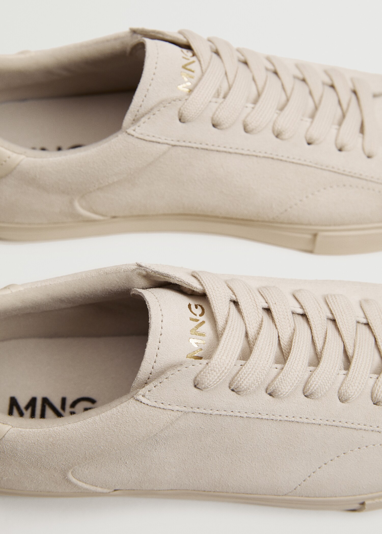 Laces suede sneaker - Details of the article 3